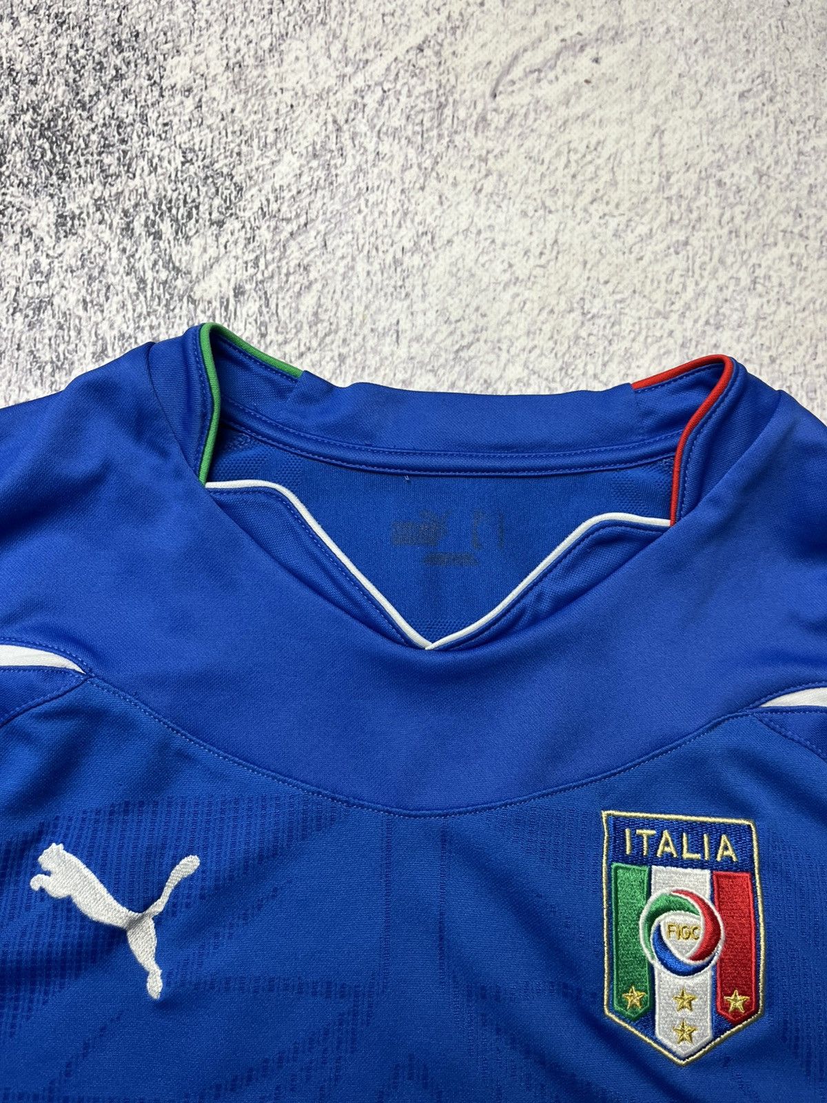 Puma ITALY 2010 2011 HOME FOOTBALL SHIRT SOCCER JERSEY PUMA Size US M / EU 48-50 / 2 - 9 Thumbnail