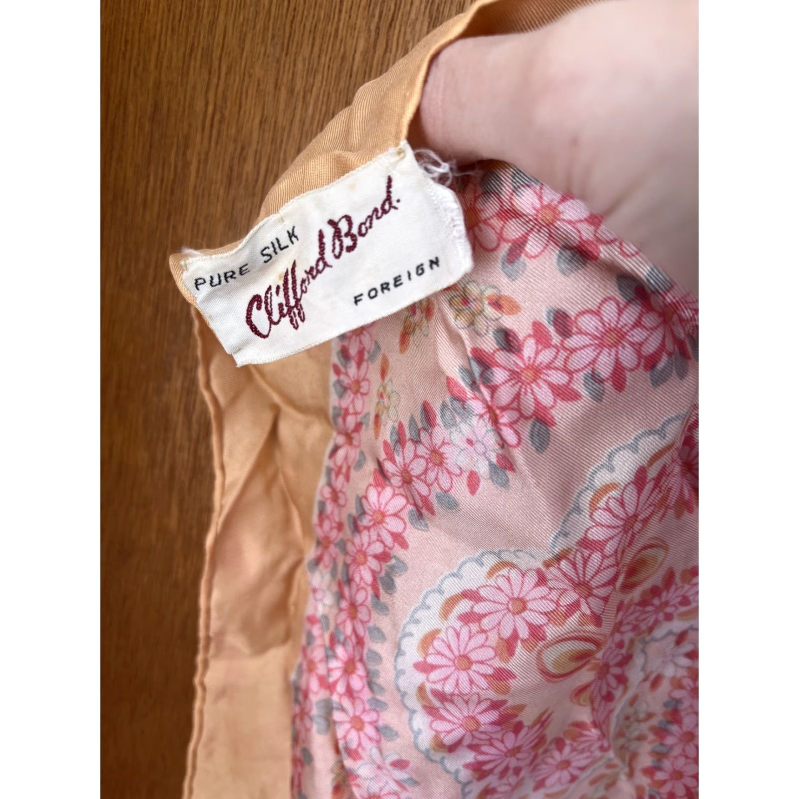 Vintage VINTAGE Clifford Bond Silk Floral Scarf Pink Orange Scarf Womens Square Silk Floral Daisy Multifunctional Satin Handmade France Size ONE SIZE - 4 Thumbnail