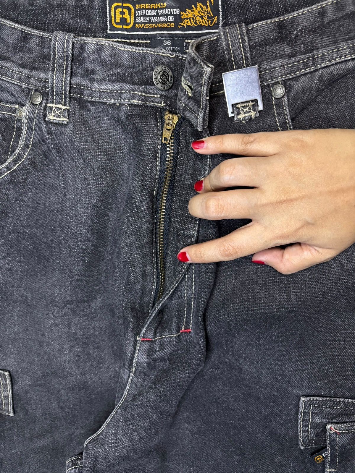 Japanese Brand Vintage Japanese Brand Cargo Ultra Wide Leg Baggy Jeans Size US 32 / EU 48 - 3 Thumbnail