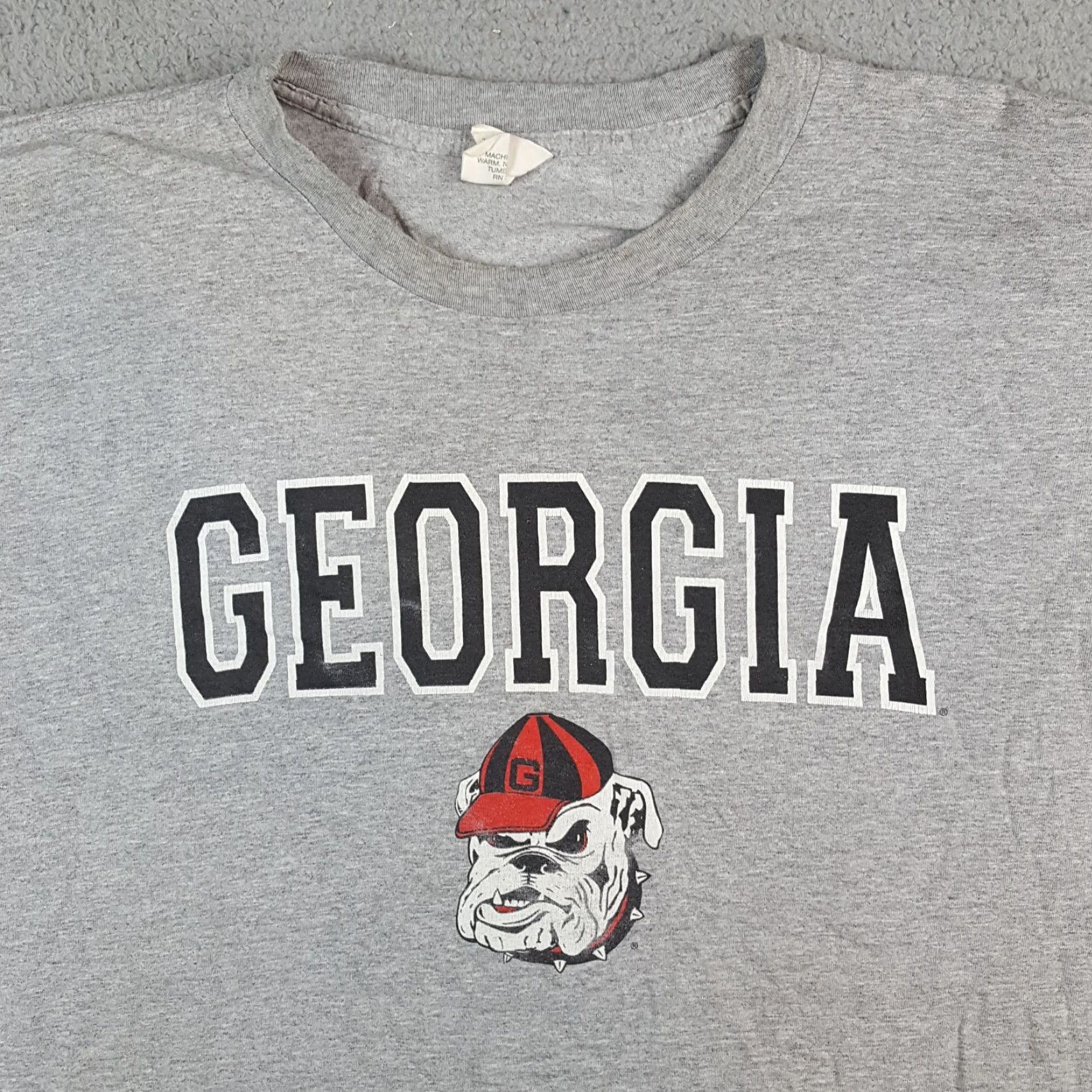 Vintage VINTAGE Georgia Bulldogs University Football Men XL T-Shirt CN 90s Logo Embroidered Cotton Gray Shirt Size US XL / EU 56 / 4 - 2 Thumbnail