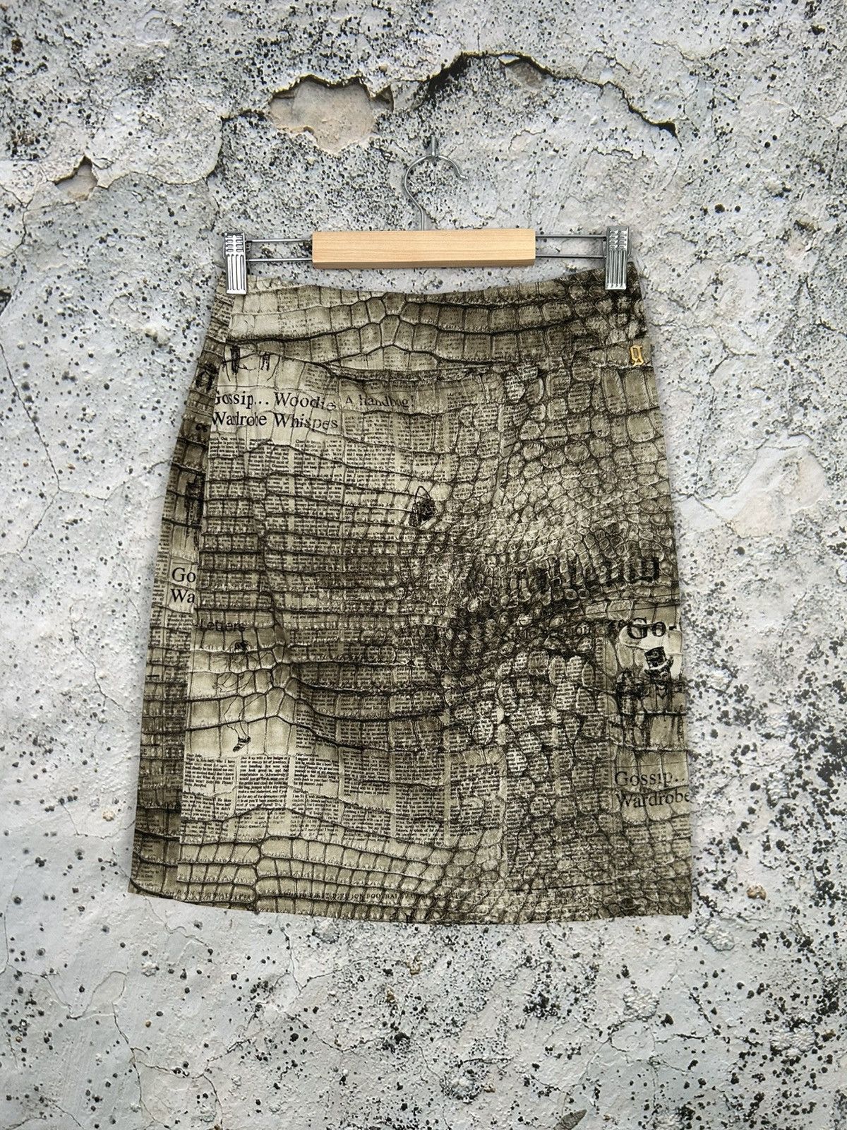 【archive】JOHN GALLIANO Newspaper Skirt John Galliano Silk Newspaper Skirt – Guzzi Archive