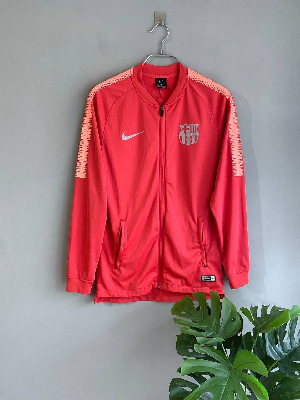 Nike FC Barcelona 2018/19 Football Training Zip Jacket, Size S Size US S / EU 44-46 / 1 - 1 Thumbnail