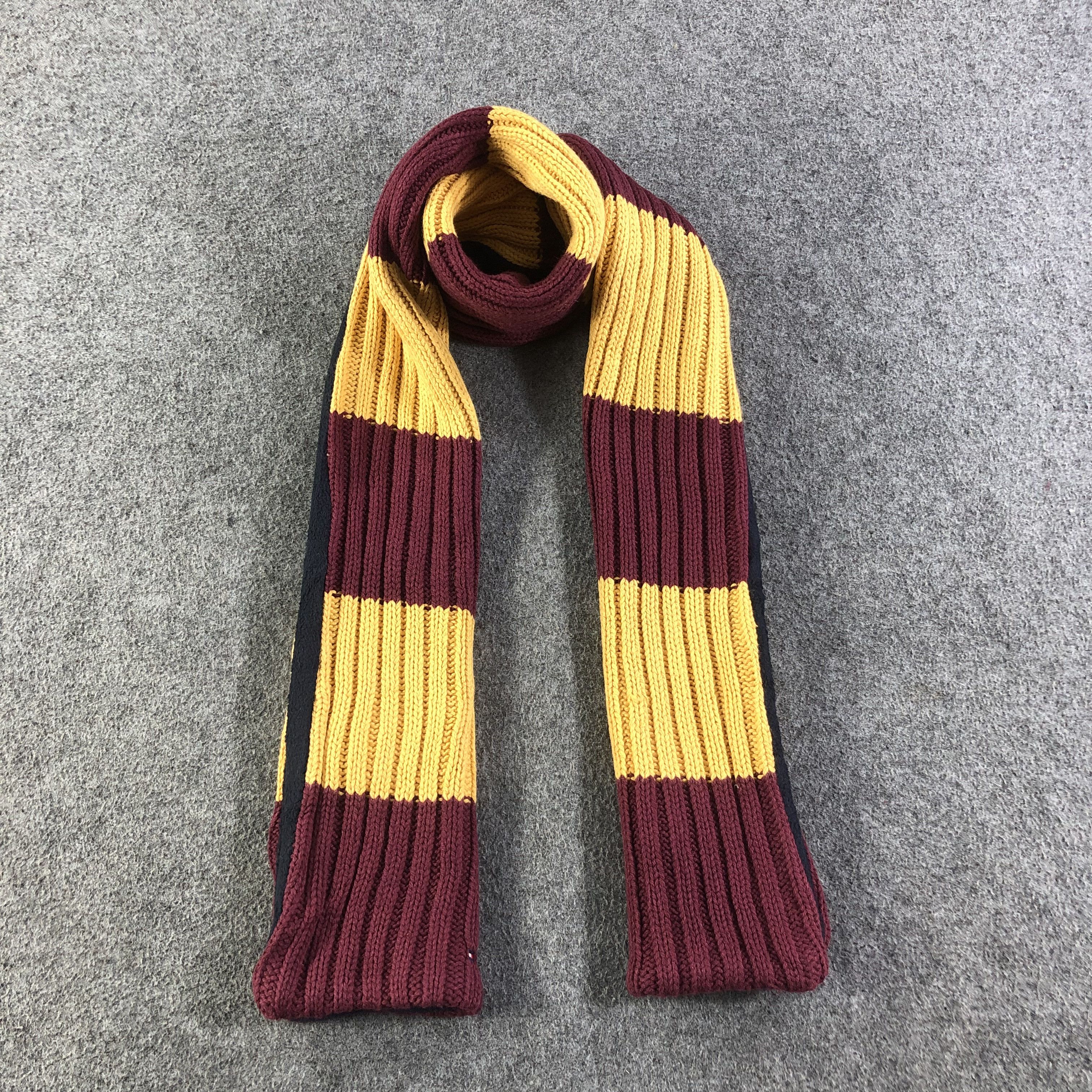 Tommy Hilfiger Tommy Hilfiger Scarf Muffler Neck Warmer V1116 Size ONE SIZE - 1 Thumbnail