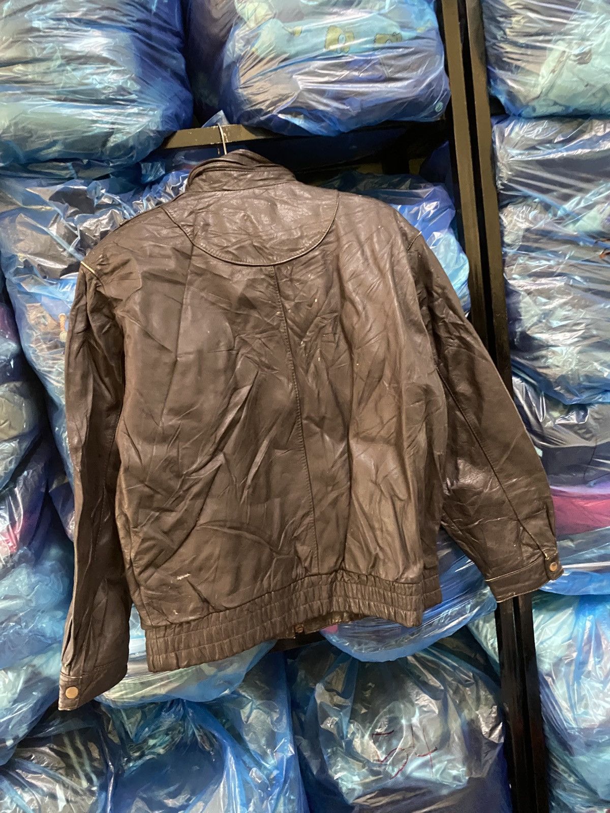 Other Vintage Black Leather Bomber Jacket with Epaulettes Size US M / EU 48-50 / 2 - 8 Thumbnail