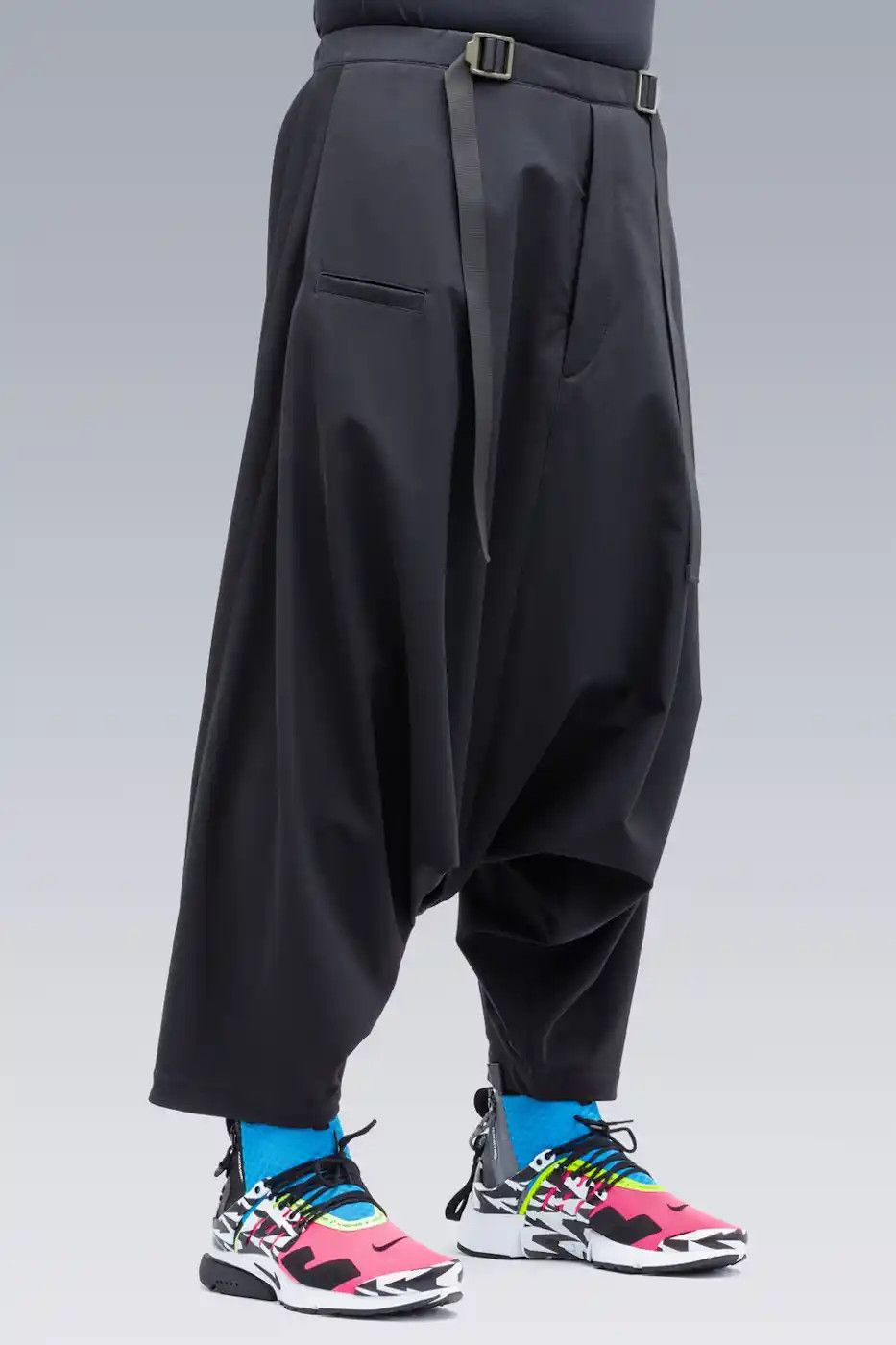 image of Acronym P25-Ds P25 Medium Black, Men's (Size 32)