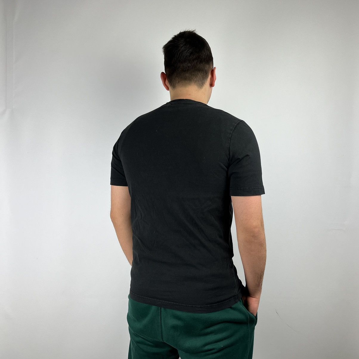 Adidas Adidas T-shirt embroidered size Small Size US S / EU 44-46 / 1 - 2 Thumbnail