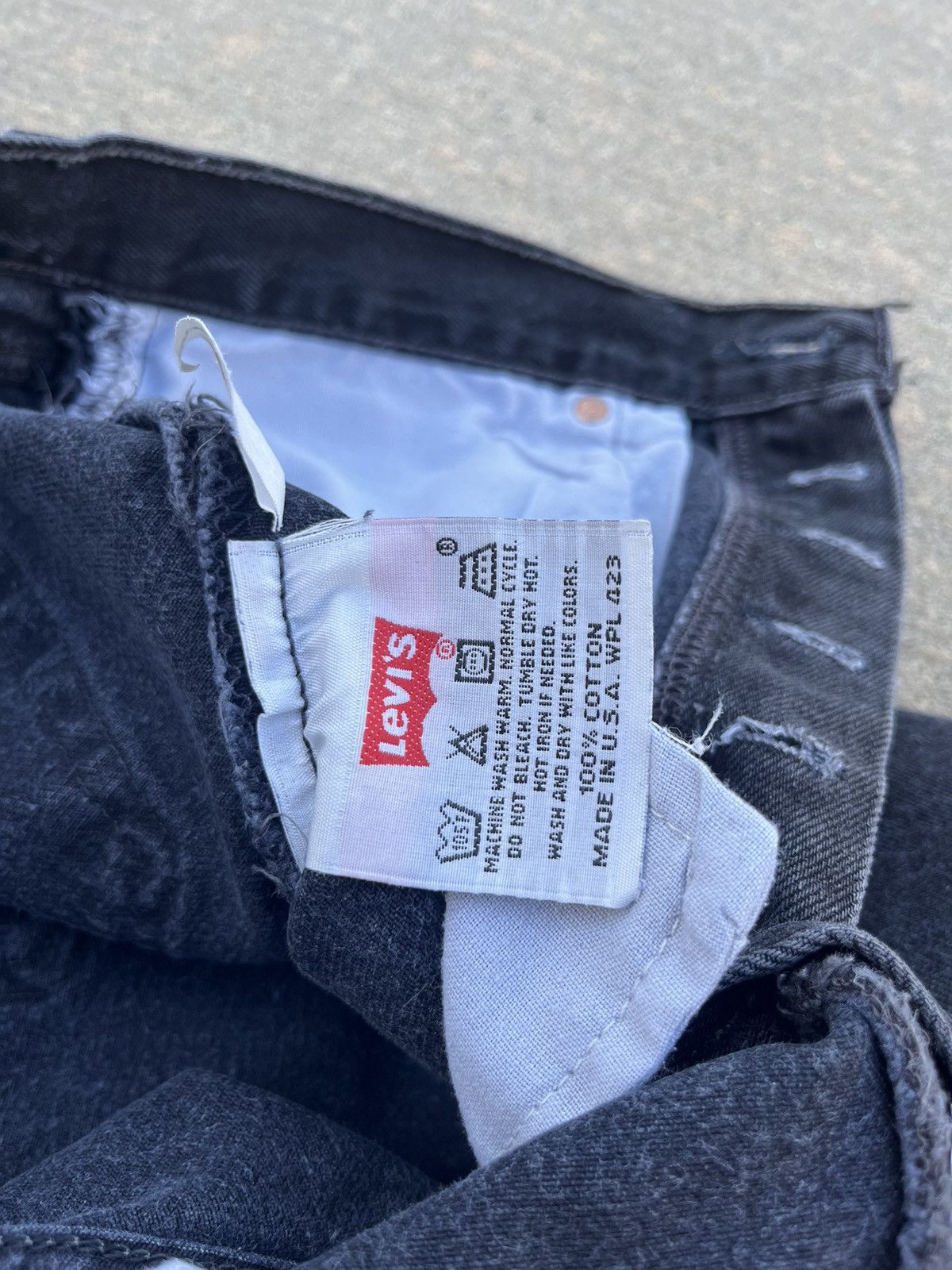 Levi's × Levi's Vintage Clothing × Vintage VINTAGE 00’S LEVI’S FADED BLACK JEANS Size US 32 / EU 48 - 16 Thumbnail