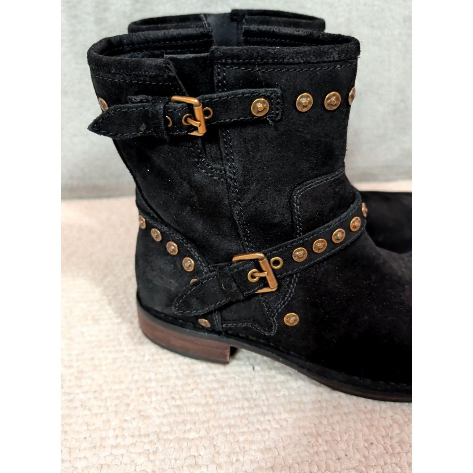 Ugg UGG Womens Black Suede Leather Sheepskin Biker Boot Sz 9 Fabrizia Studs Moto Size US 9 / IT 39 - 2 Thumbnail