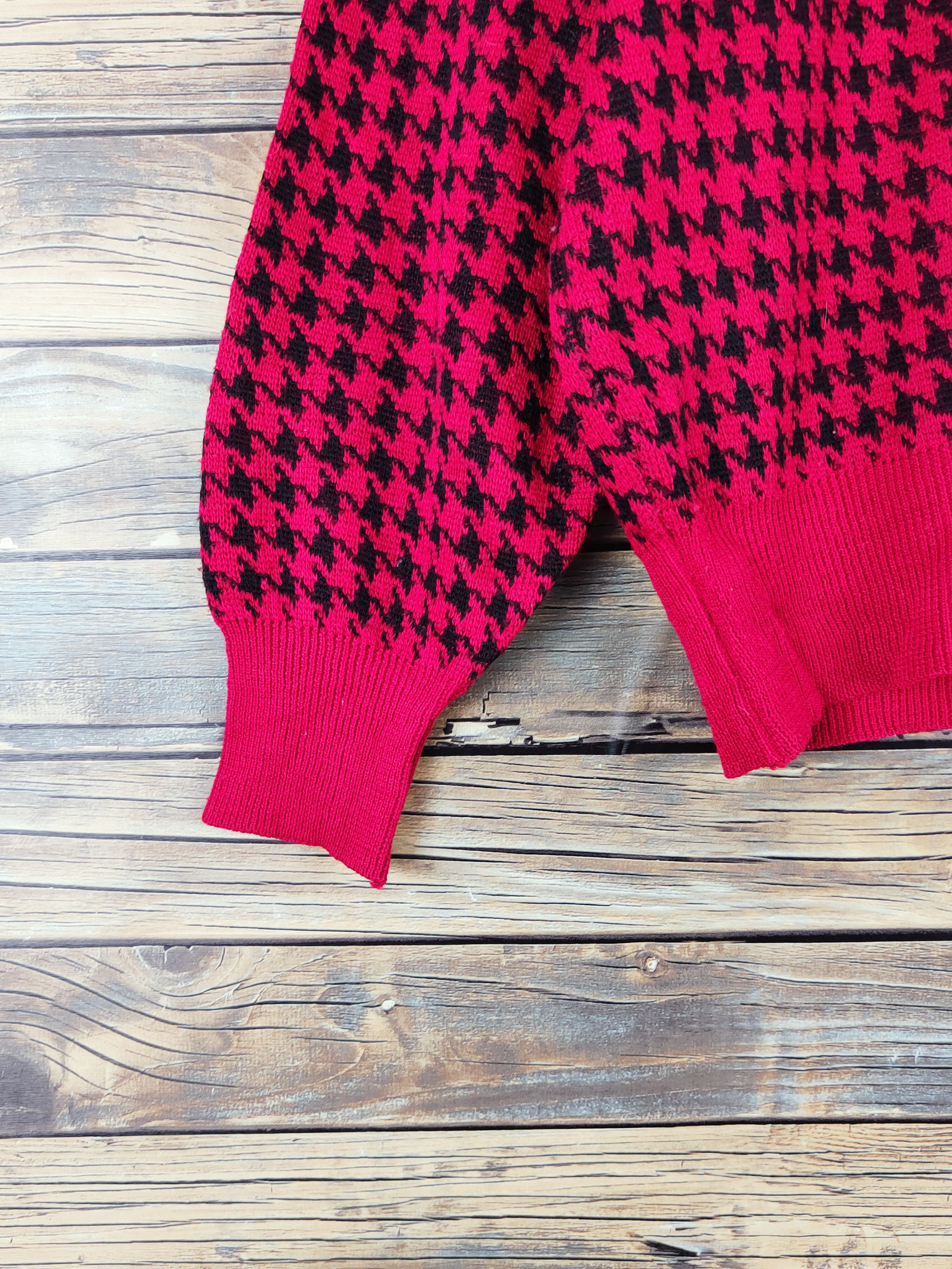Homespun Knitwear × Japanese Brand × Vintage Patria Soeur Red Black Knitwear Sweatshirts #W1001 Size S / US 4 / IT 40 - 4 Thumbnail