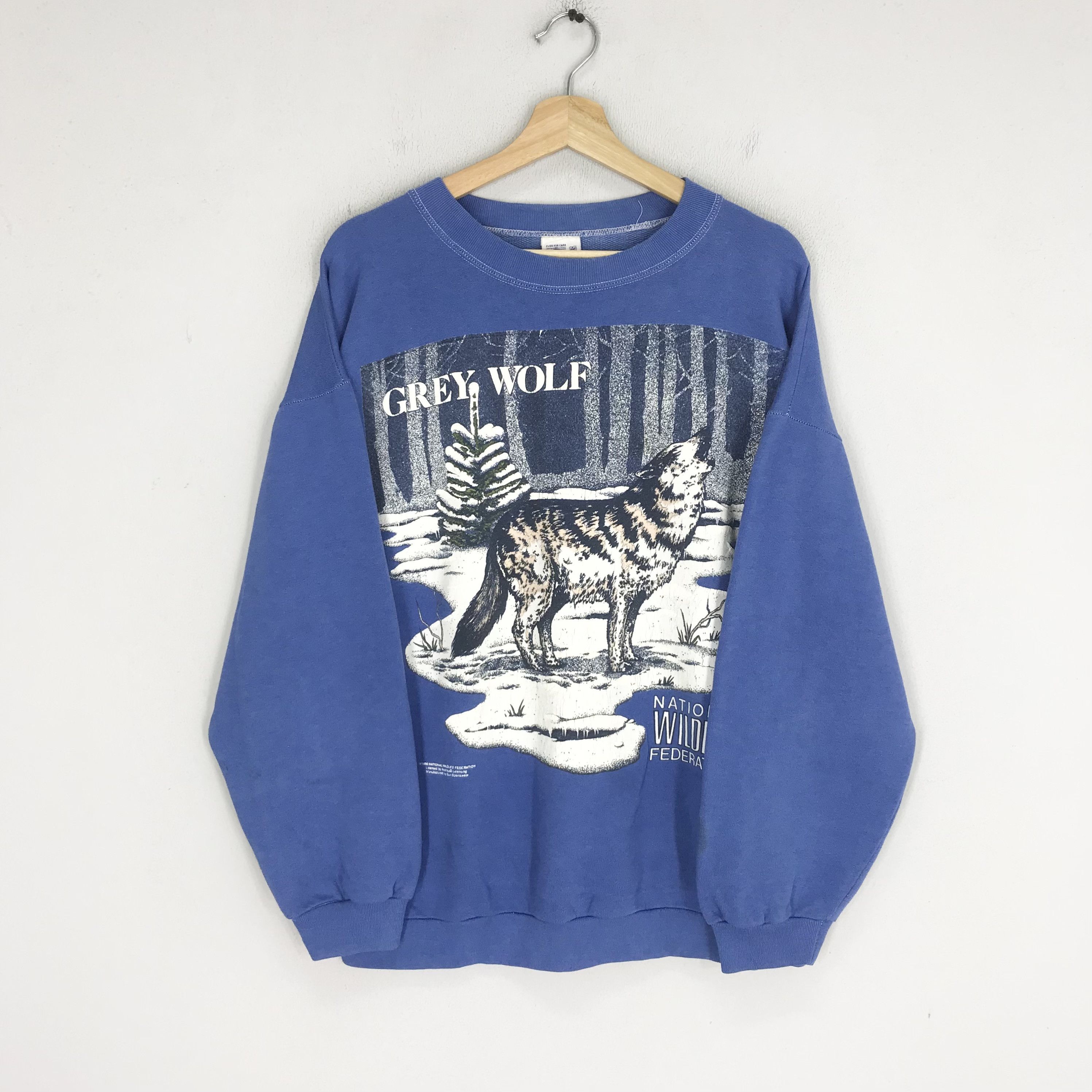 Vintage Vintage 90s Grey Wolf Animal Wildlife Blue Sweatshirt - 434 Size US XL / EU 56 / 4 - 1 Thumbnail