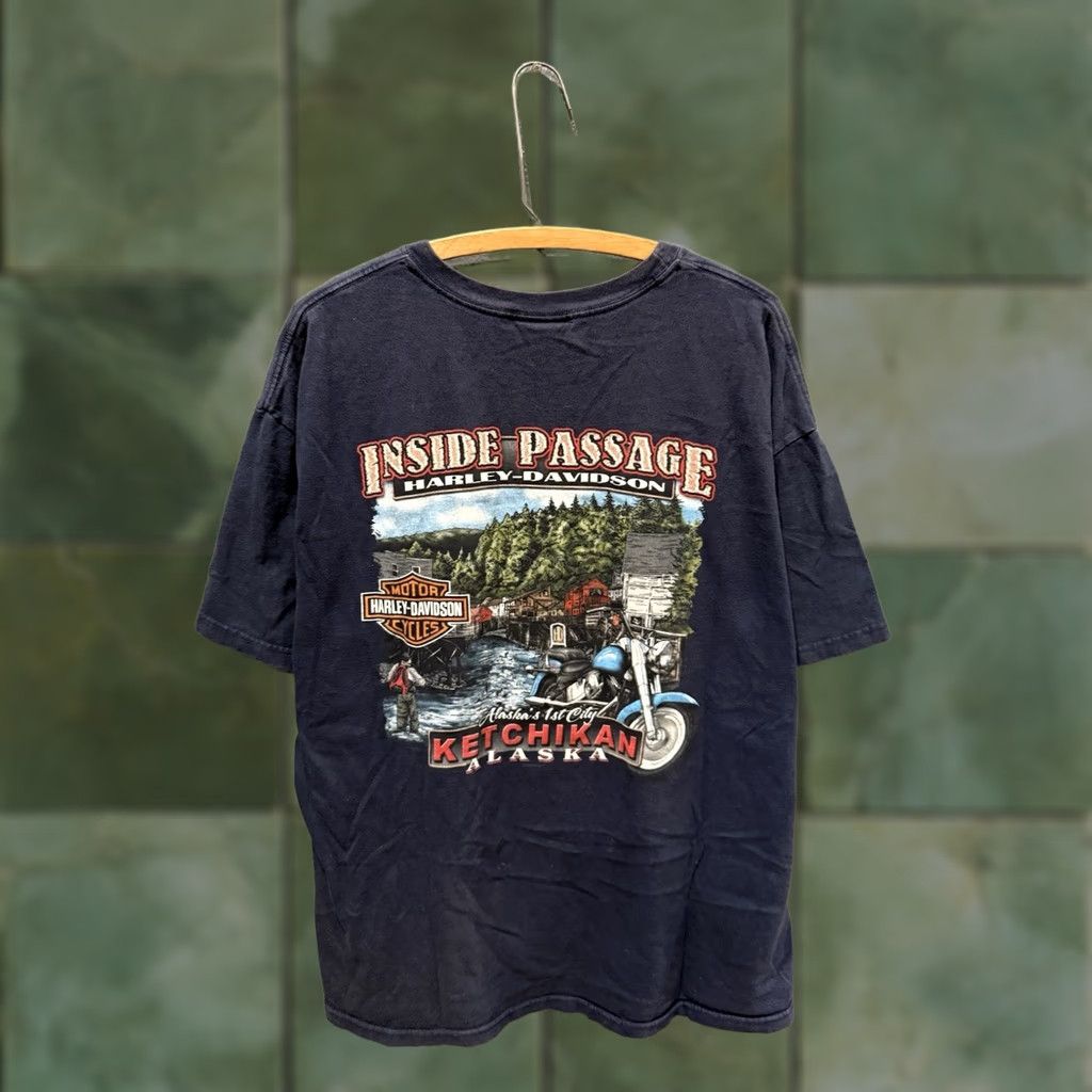 Harley Davidson VINTAGE Harley-Davidson Motorcycles Alaska Blue Tee Shirt XL Mens T-Shirt Blue Faded Vintage 90s Y2K Motorcycle Harley-Davidson Shirt XL Mens Size US XL / EU 56 / 4 - 1 Thumbnail