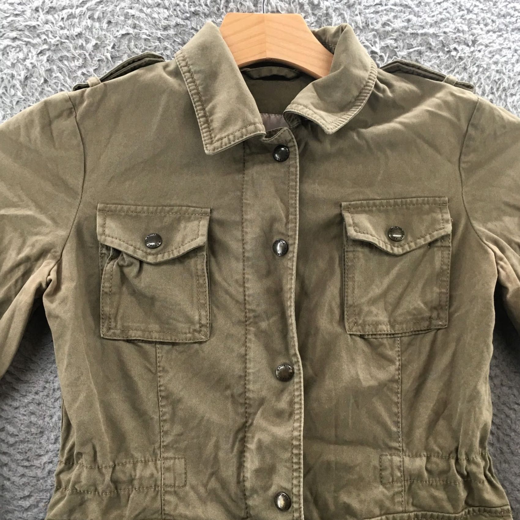Banana Republic Banana Republic Utility Jacket Womens XS Green Snap Buttons Pocket Casual Collar Jacket Size XS / US 0-2 / IT 36-38 - 2 Thumbnail