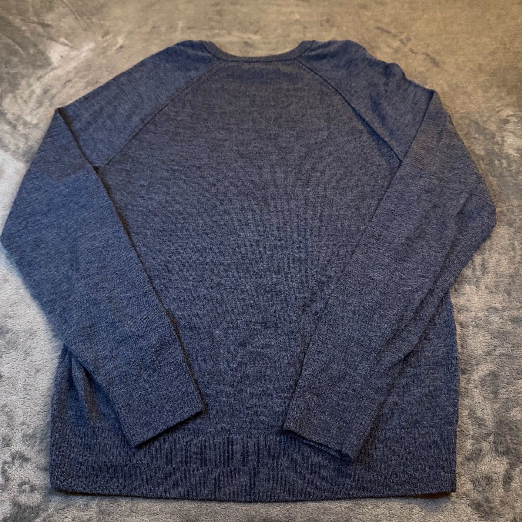 Banana Republic Banana Republic Sweater Shirt Mens M Raglan Crew Neck 100% Merino Wool Blue Solid Lightweight Breathable All Seasons Size US M / EU 48-50 / 2 - 3 Thumbnail