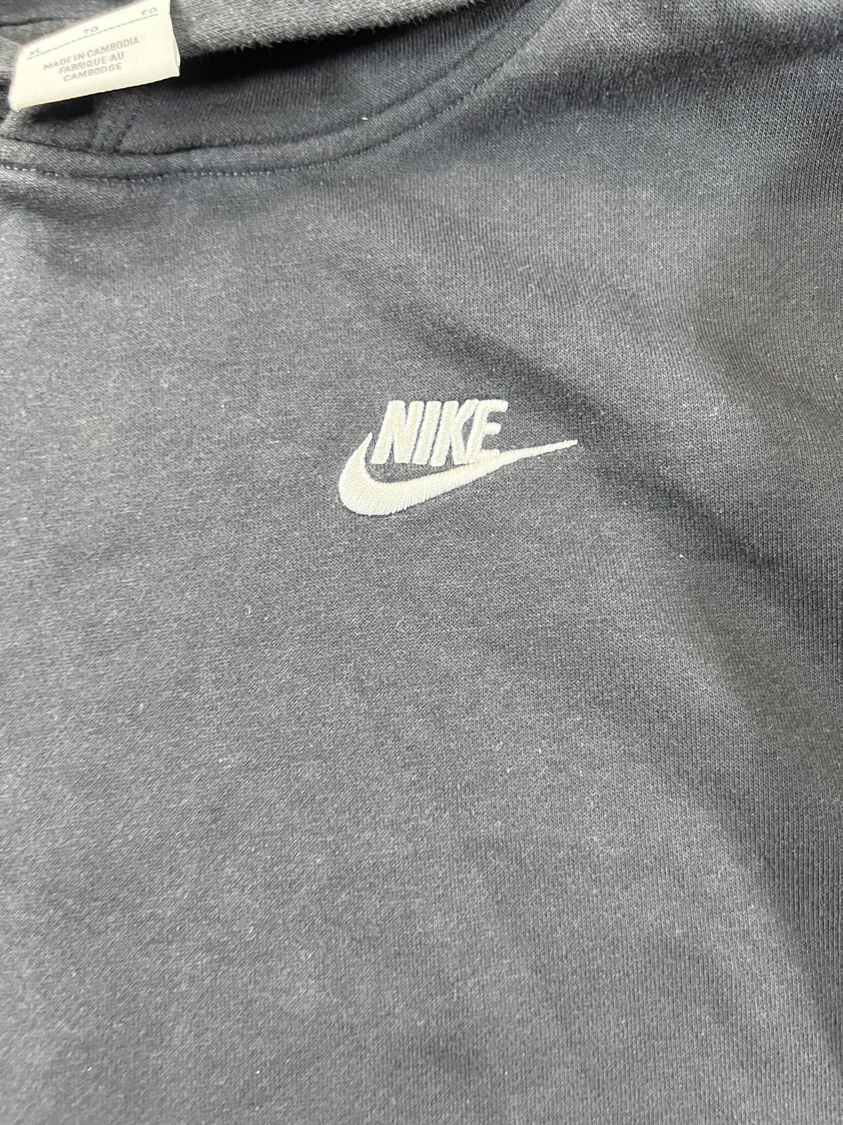 Nike Nike Black Hoodie Sweatshirt with Logo Youth XL Size US XL / EU 56 / 4 - 2 Thumbnail