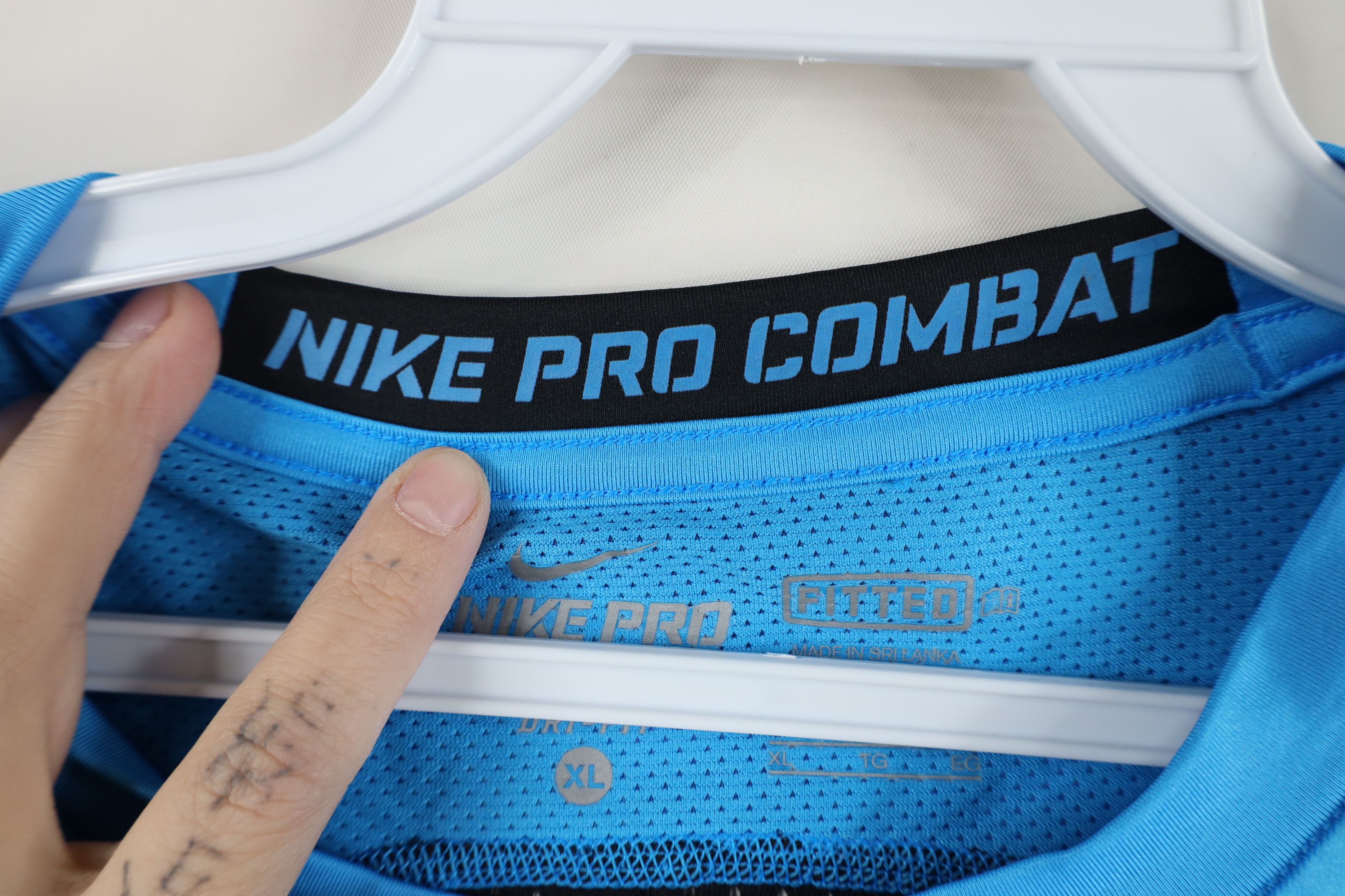 Nike Nike Pro Combat Fitted Camouflage Training T-Shirt Blue Size US XL / EU 56 / 4 - 9 Thumbnail