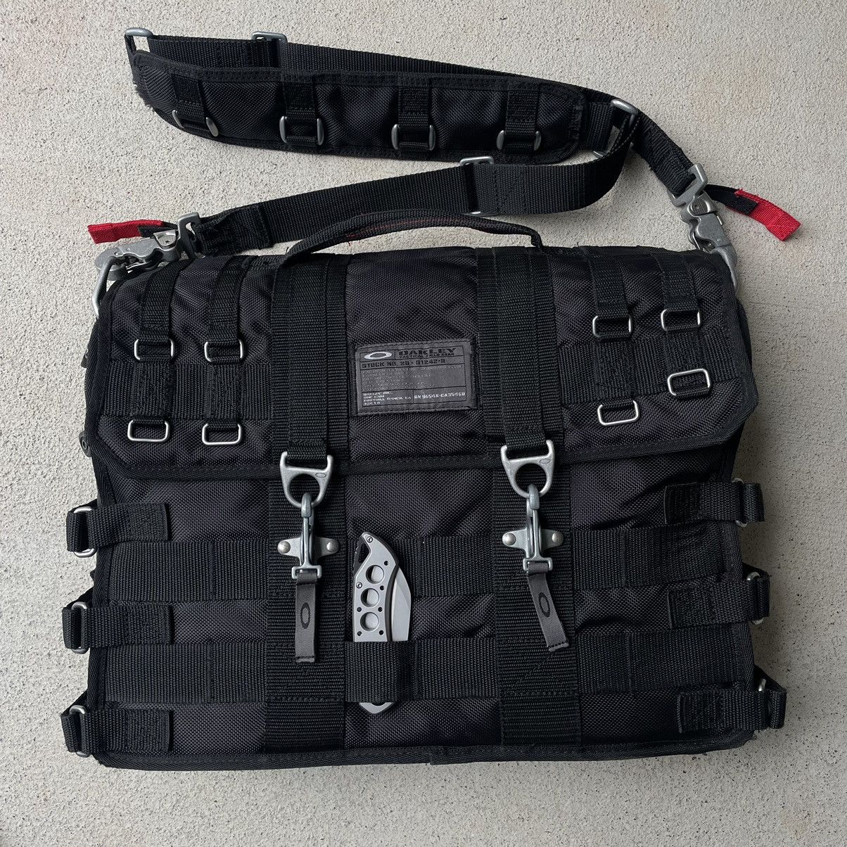 バッグ 00's OAKLEY tactical field gear bag y2k 00's OAKLEY tactical field gear bag