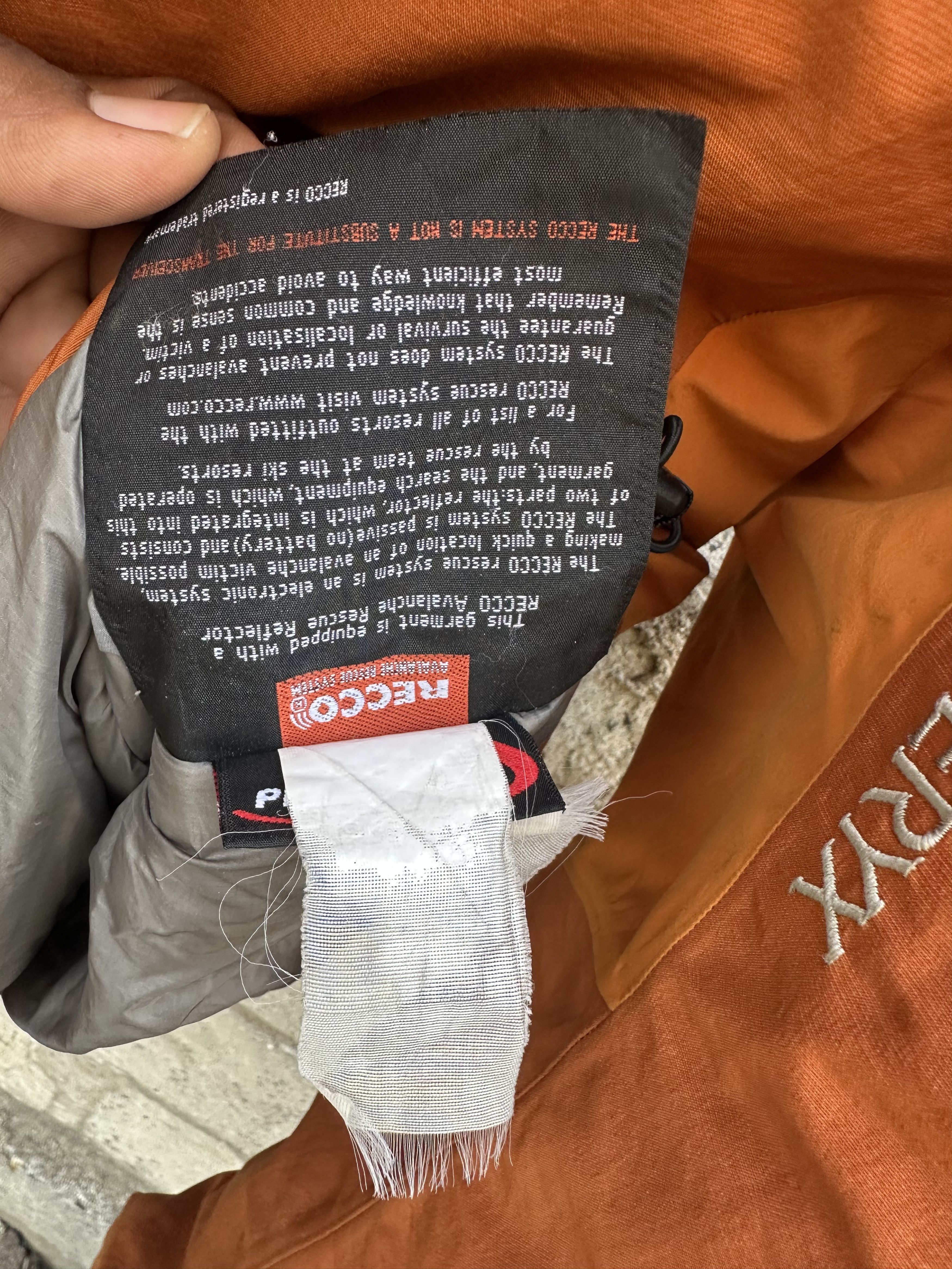 Arc'teryx Rare 2000s Arc’teryx RECCO Primaloft Windstopper Tech Size US M / EU 48-50 / 2 - 15 Thumbnail