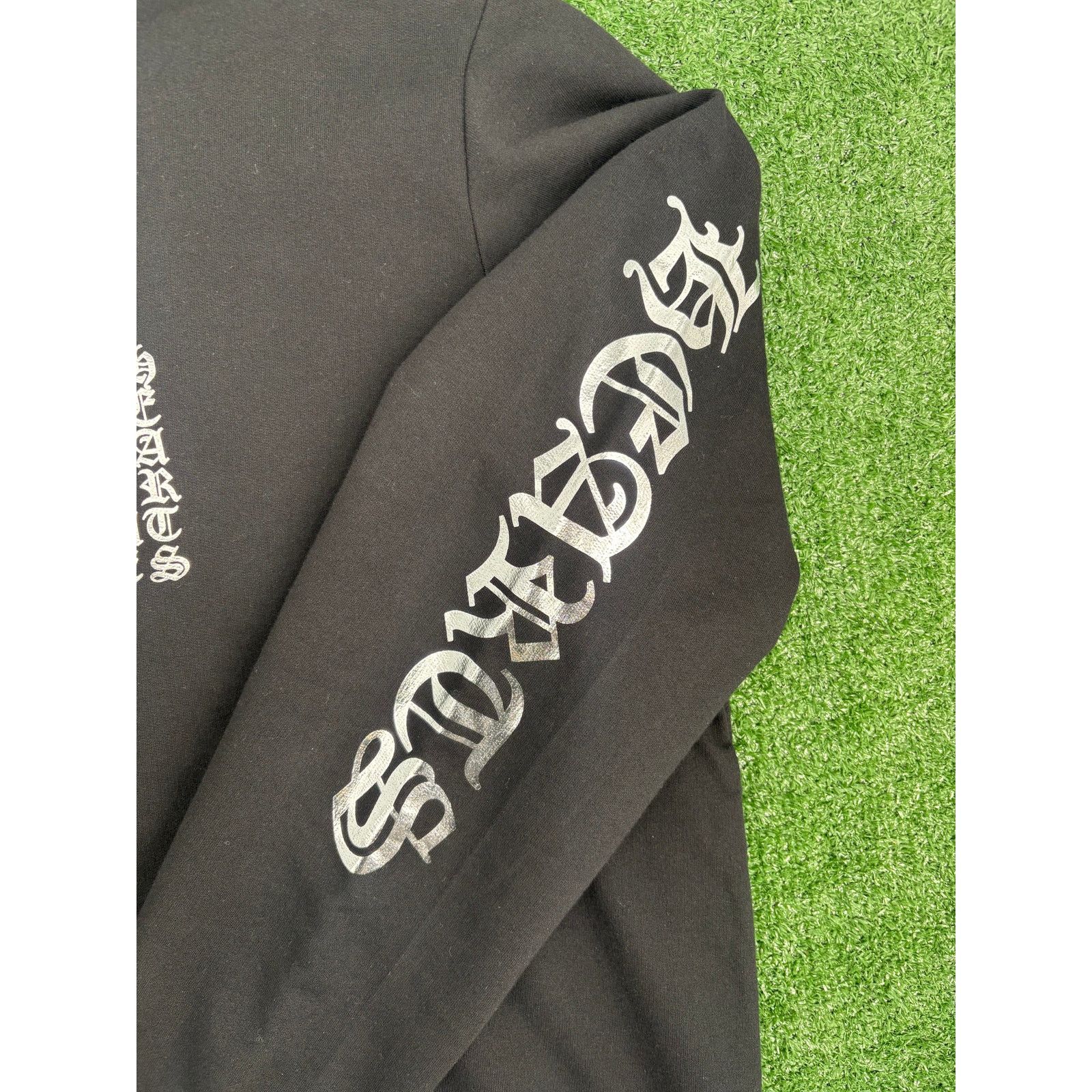 Chrome Hearts Chorme Hearts 1988 Foil Vertical Logo Black Hoodie Size XXL Size US XXL / EU 58 / 5 - 4 Thumbnail