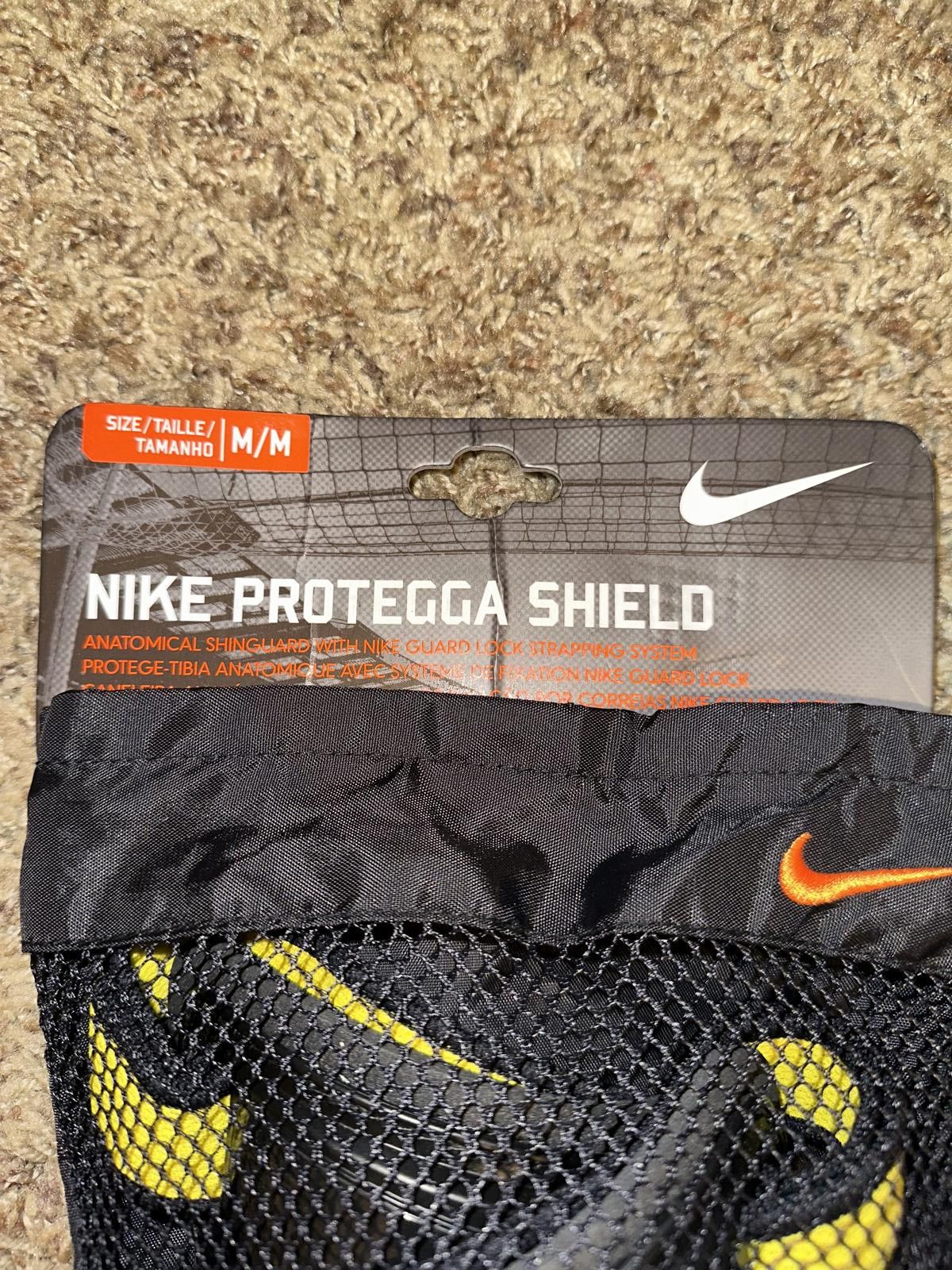 Nike Nike Adult Unisex Black/Yellow Protegga Shield Shinguard Size ONE SIZE - 4 Thumbnail