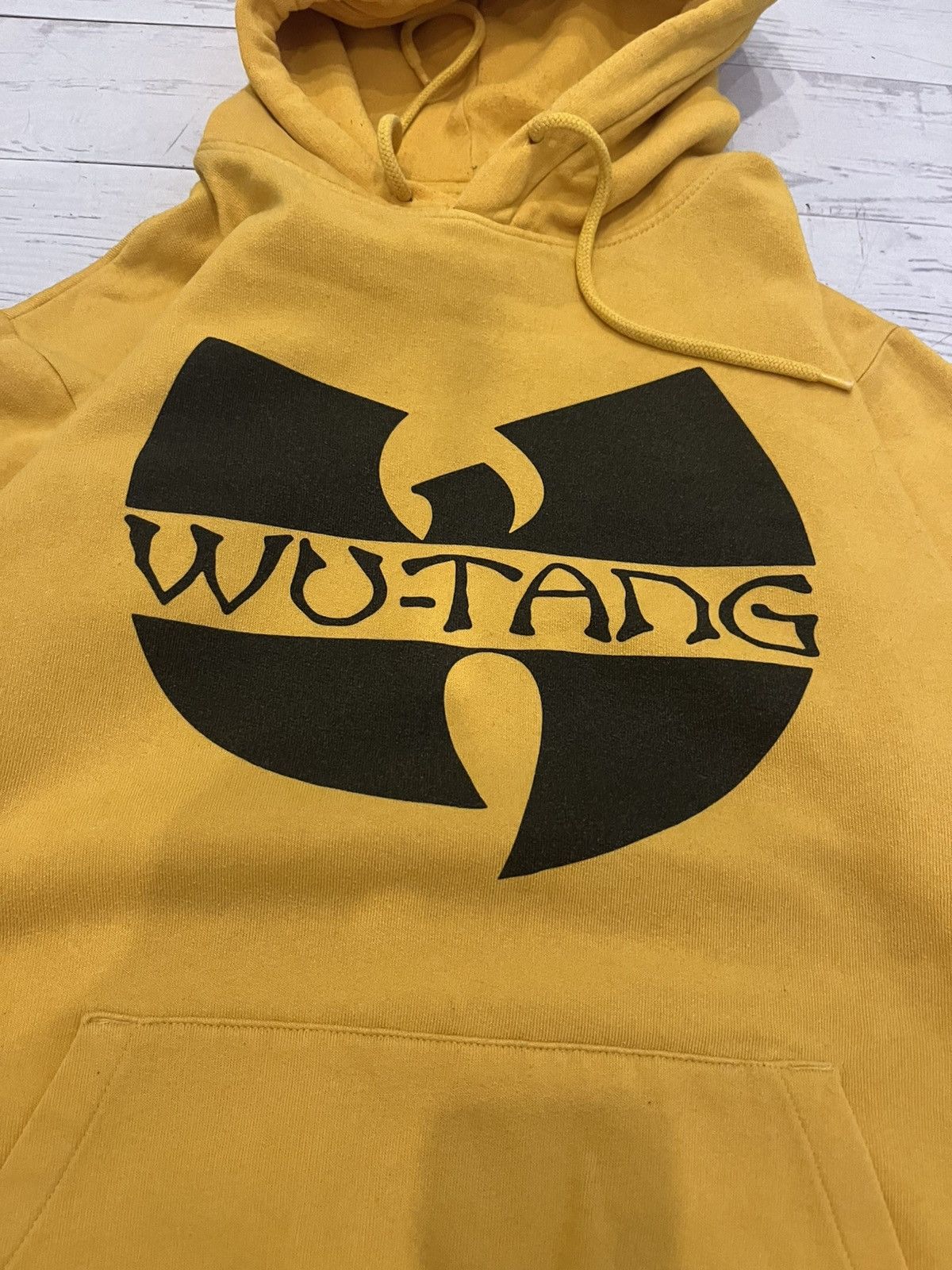 Wu-Tang Clan I'm selling a Wu tang sweatshirt. Size US L / EU 52-54 / 3 - 4 Thumbnail