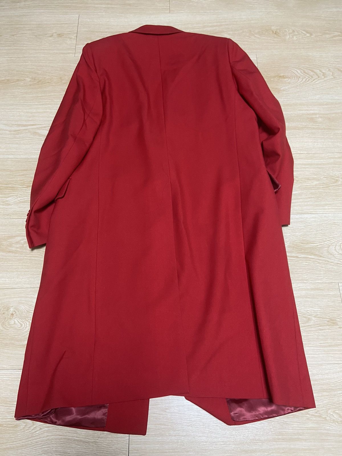 Vetements M Vetements FW17 oversized Red coat Size US M / EU 48-50 / 2 - 5 Thumbnail