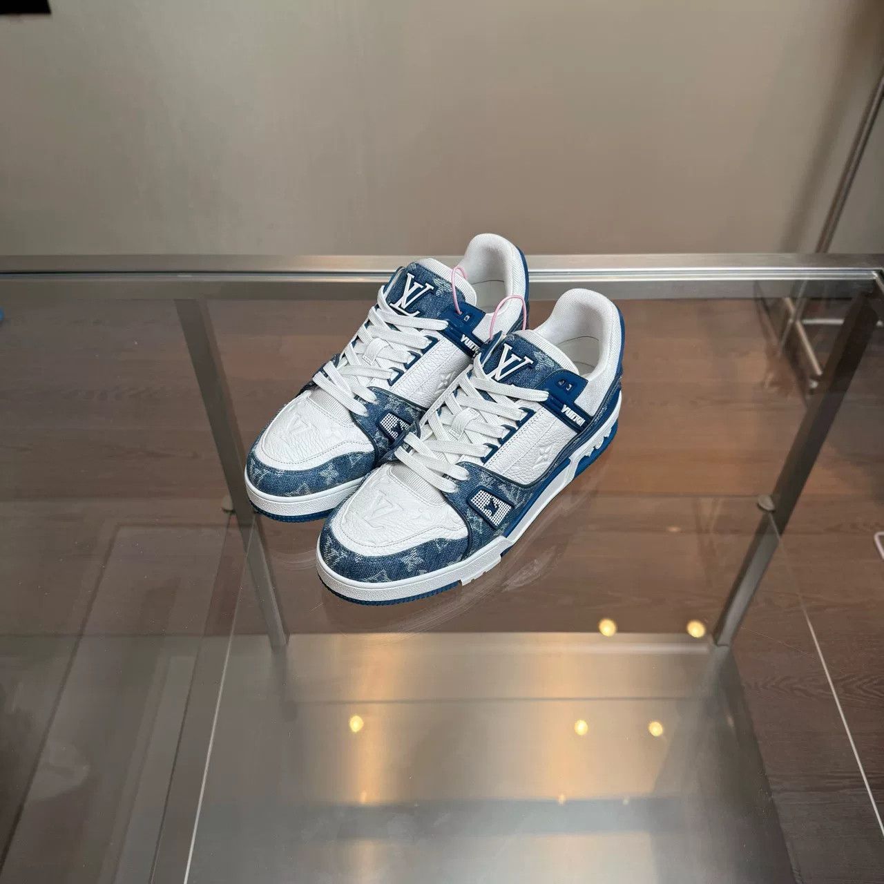 Louis Vuitton Louis Vuitton 2024 LV Trainer Sneakers Size US 9 / EU 42 - 1 Thumbnail