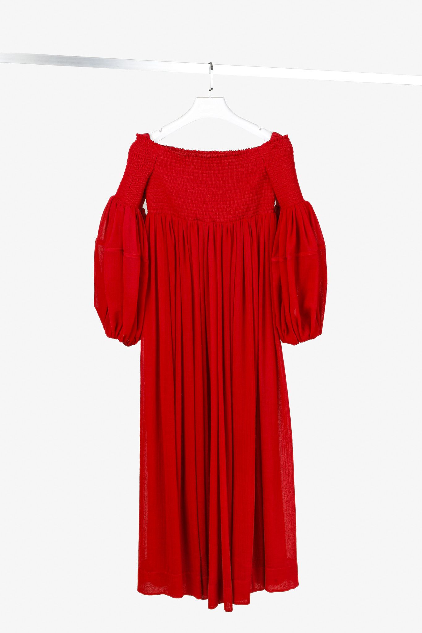 Chloe Chloe Red Crush Smocked Off-The-Shoulder Maxi Dress Size S / US 4 / IT 40 - 1 Thumbnail