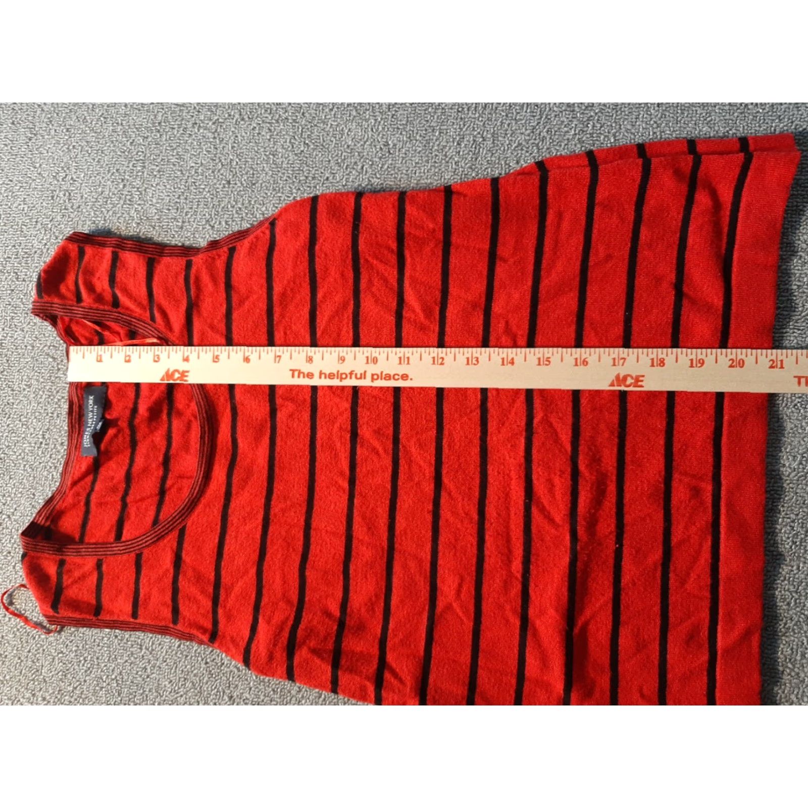 Jones New York VINTAGE Jones New York Womens Sweater Petite PM Red Knit Sleeveless Cable-Knit Plaid Pullover Small? Size M / US 6-8 / IT 42-44 - 4 Thumbnail