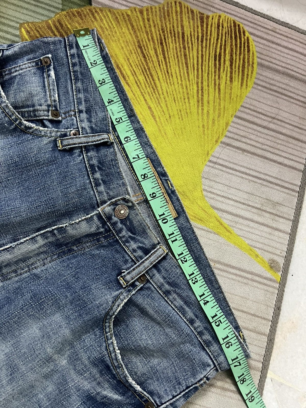 Japanese Brand 💥Flare💥Vintage Uniqlo B-002 light Wash Jean Size US 34 / EU 50 - 3 Thumbnail
