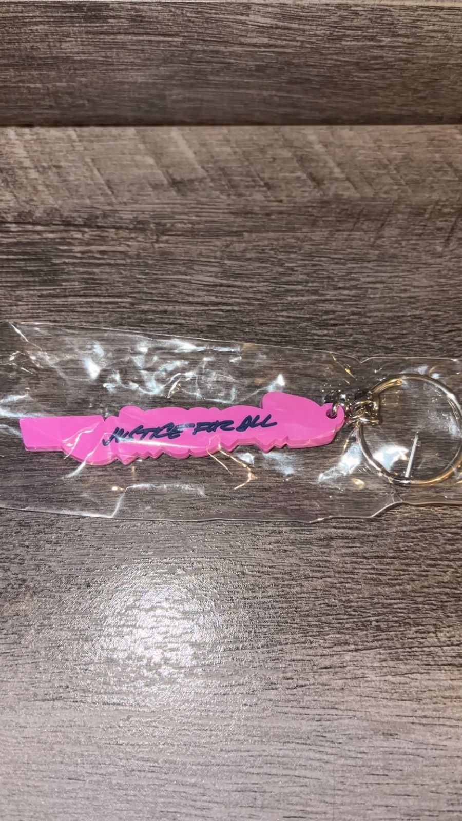 Futura × Supreme Supreme Futura Logo Keychain Pink/Purple Size ONE SIZE - 2 Thumbnail