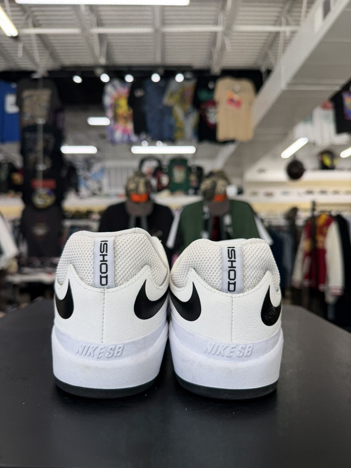 Nike Nike SB Ishod Wair White Black Size 8.5 (2022) Size US 8.5 / EU 41-42 - 5 Thumbnail