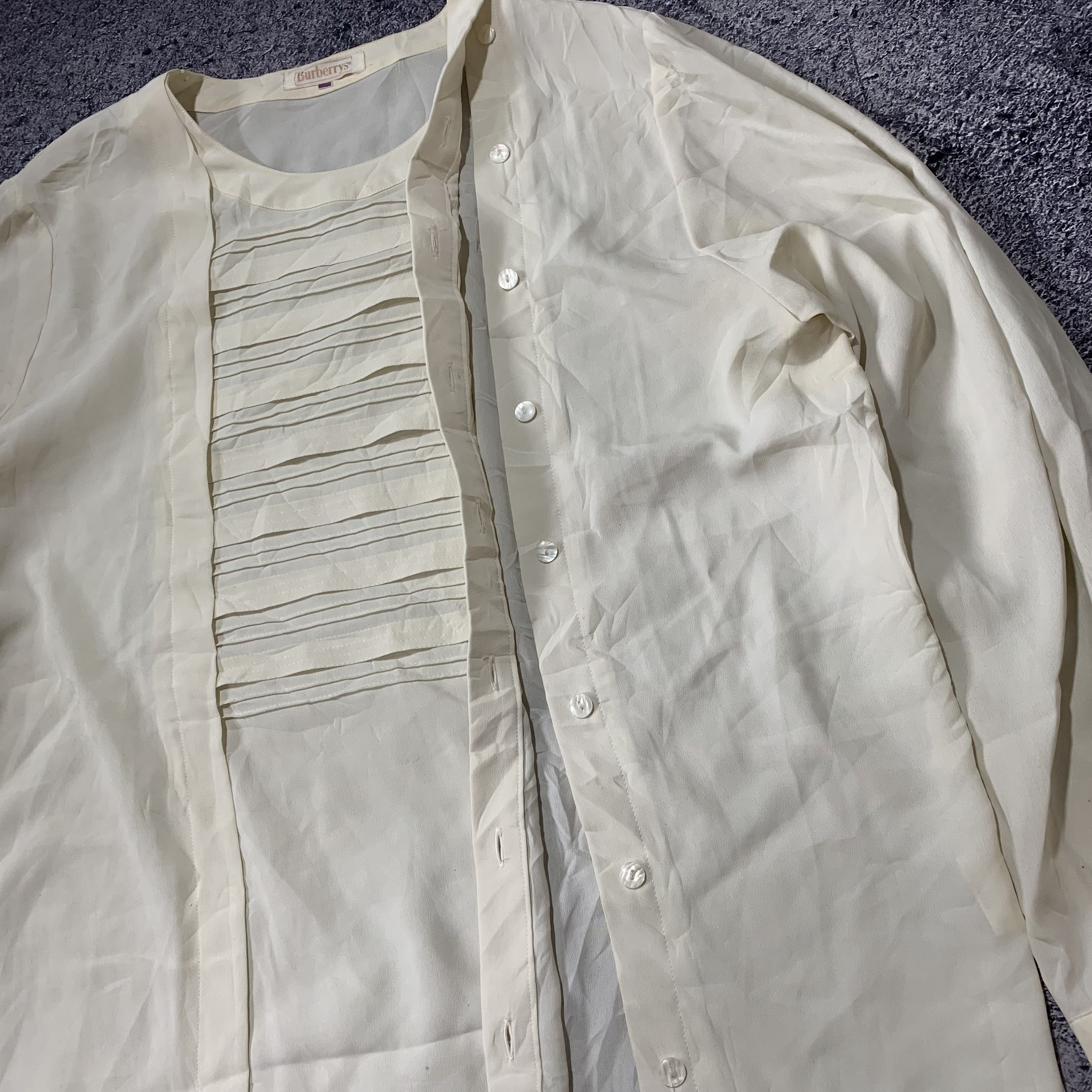 Burberry 2000s Burberrys Napoleon Button Shirt Blouse Size US M / EU 48-50 / 2 - 2 Thumbnail