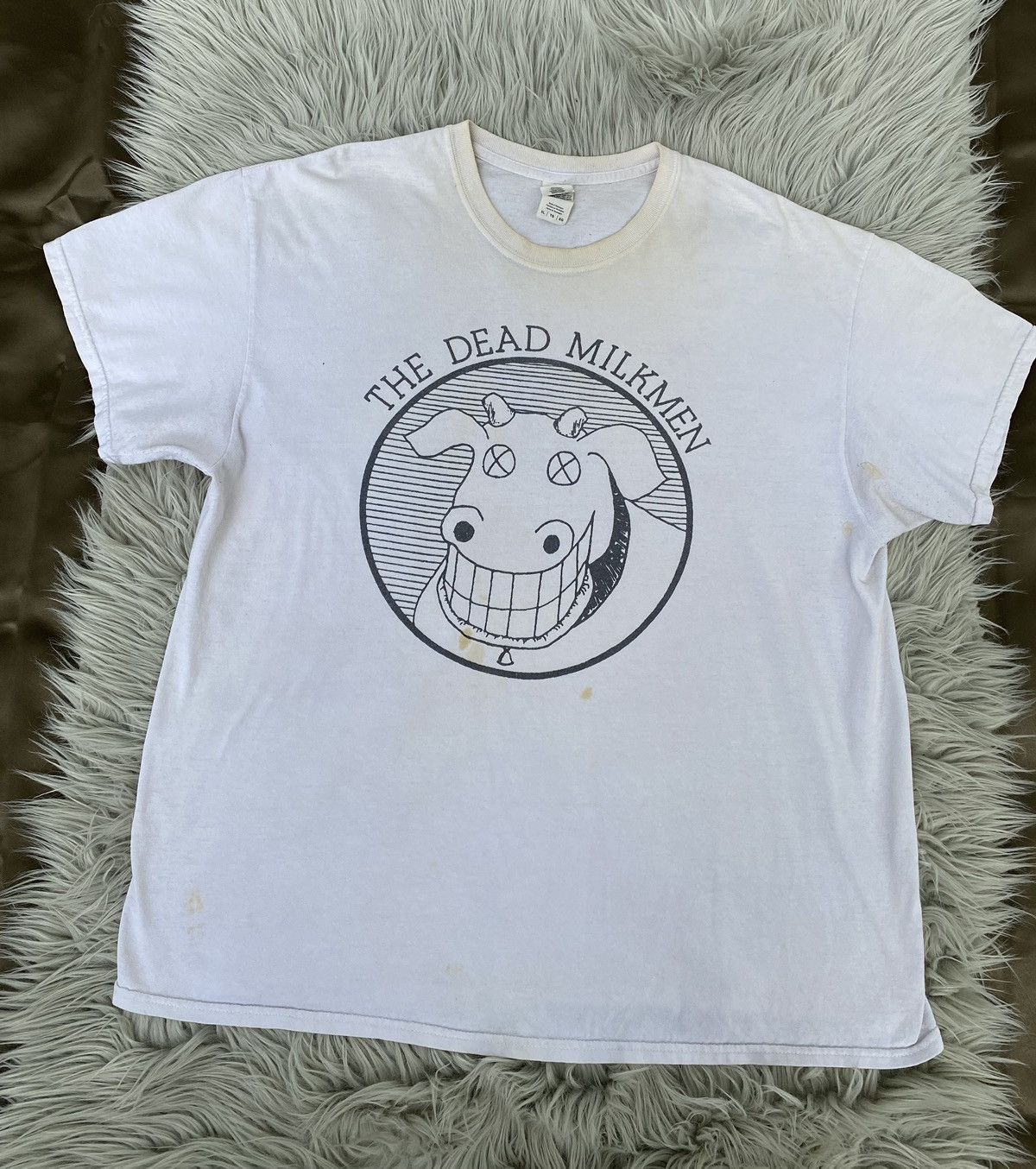 Gildan Thrashed The Dead Milkmen Tshirt 100% Cotton XL Size US XL / EU 56 / 4 - 1 Thumbnail