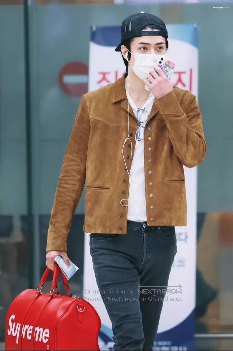 Saint Laurent Paris Saint Laurent Paris Brown Nine Button Cowhide Suede Jacket Size US S / EU 44-46 / 1 - 8 Thumbnail