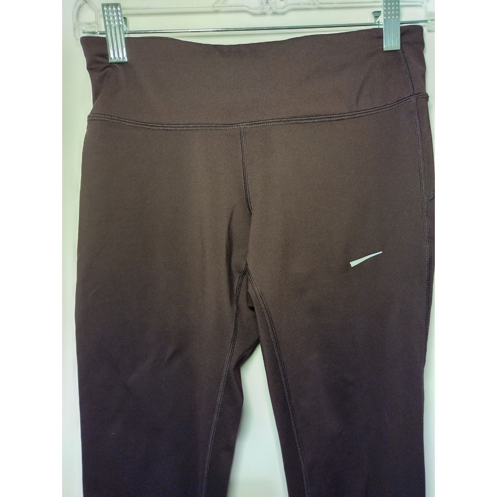 Nike Nike Women Pull On Leggings Swoosh Logo Elastic Waist Brown Size 27" / US 4 / IT 40 - 3 Thumbnail