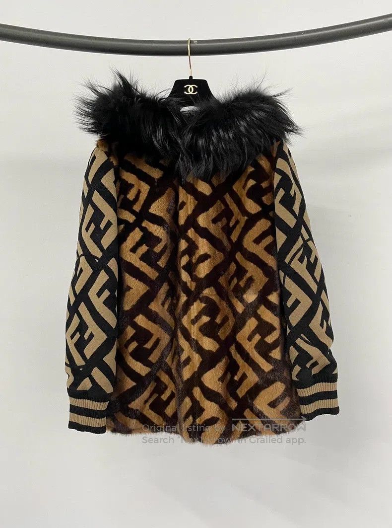 Fendi Fendi Mink fur old flower patterned hooded coat, reversibl Size XS / US 0-2 / IT 36-38 - 1 Thumbnail