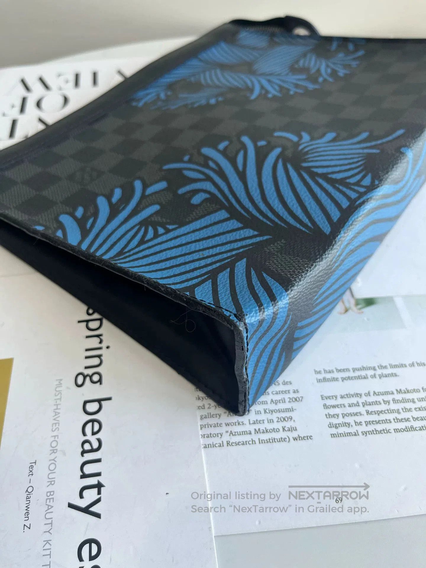 Louis Vuitton Louis Vuitton Checkered Graffiti Clutch. Size ONE SIZE - 6 Thumbnail