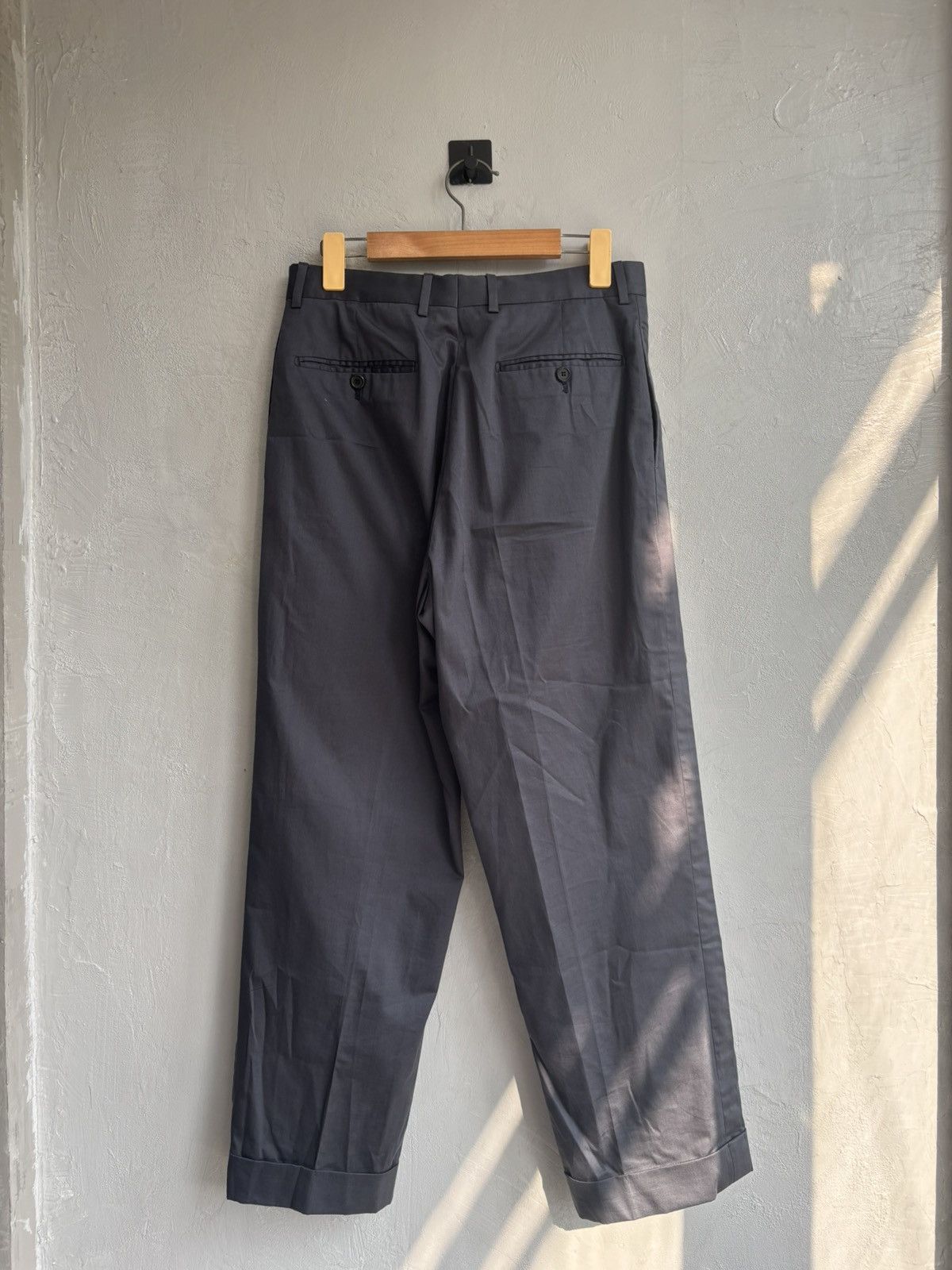 Louis Vuitton Louis Vuitton by Marc Jacob pleated trousers Size US 30 / EU 46 - 2 Thumbnail