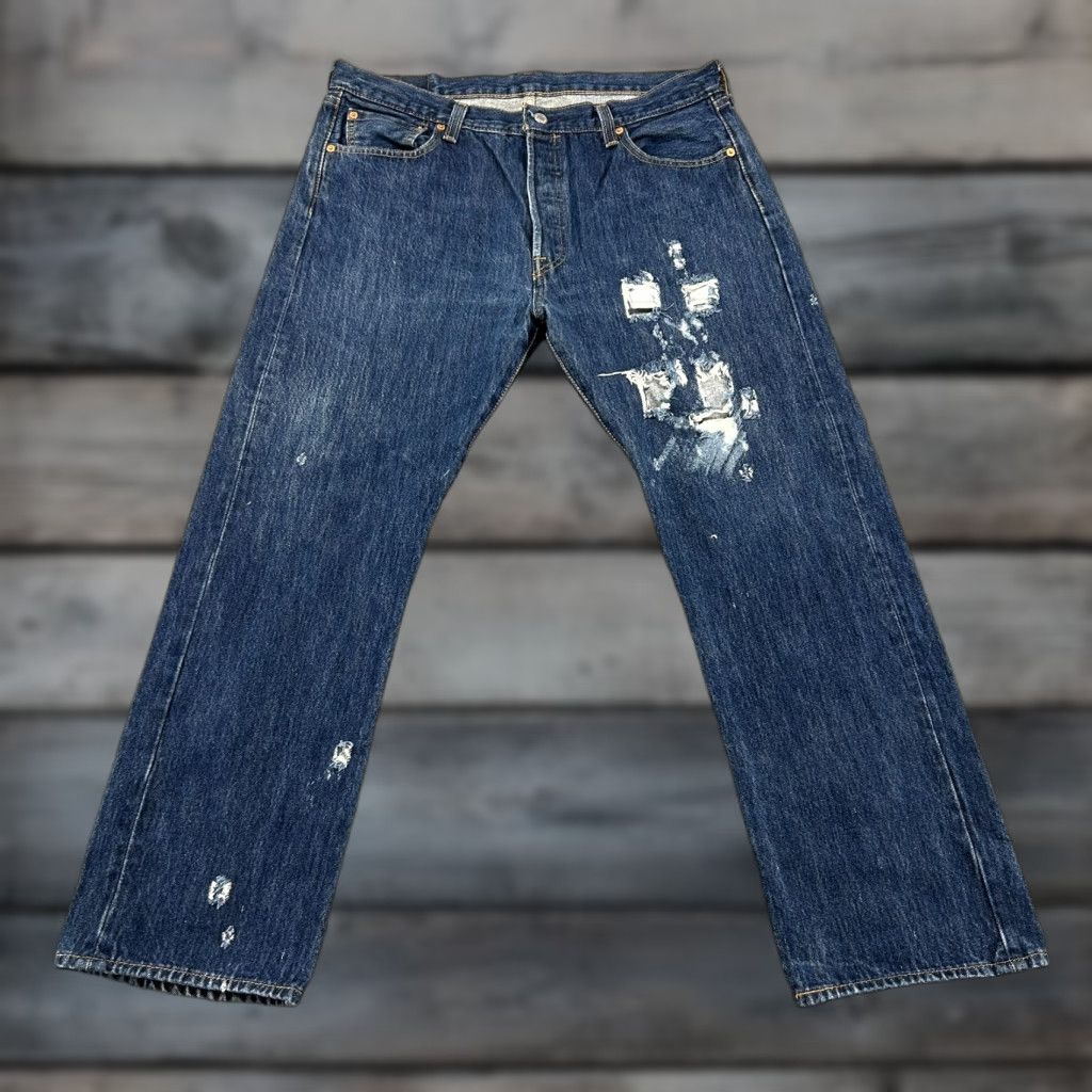 Levi's Levi's 501 Jeans Men 36x29 Regular Medium Wash Distressed Vintage Retro 5-Pocket Blue Denim Straight Leg N/A Size US 36 / EU 52 - 1 Thumbnail