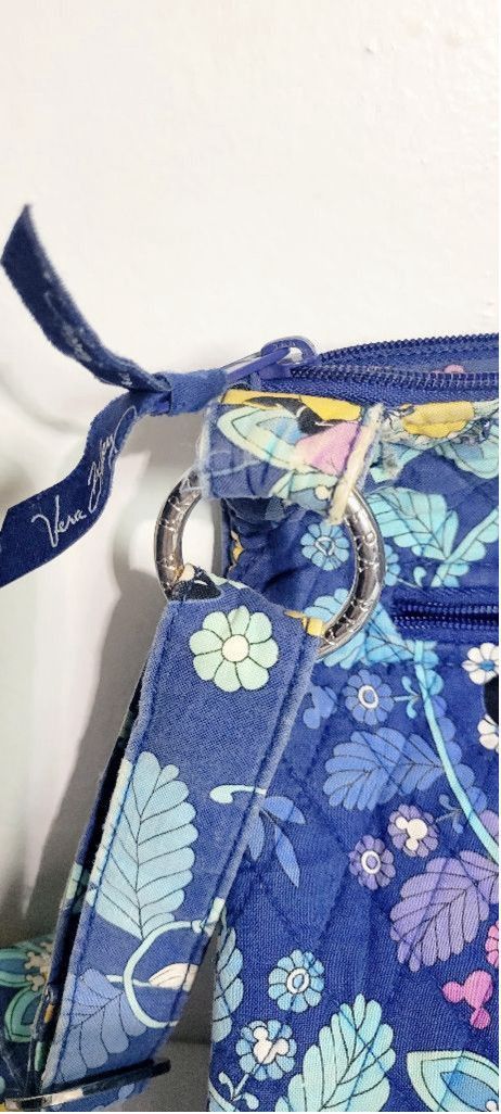 Vera Bradley Vera Bradley Dreaming with Mickey crossbody purse Size ONE SIZE - 3 Thumbnail