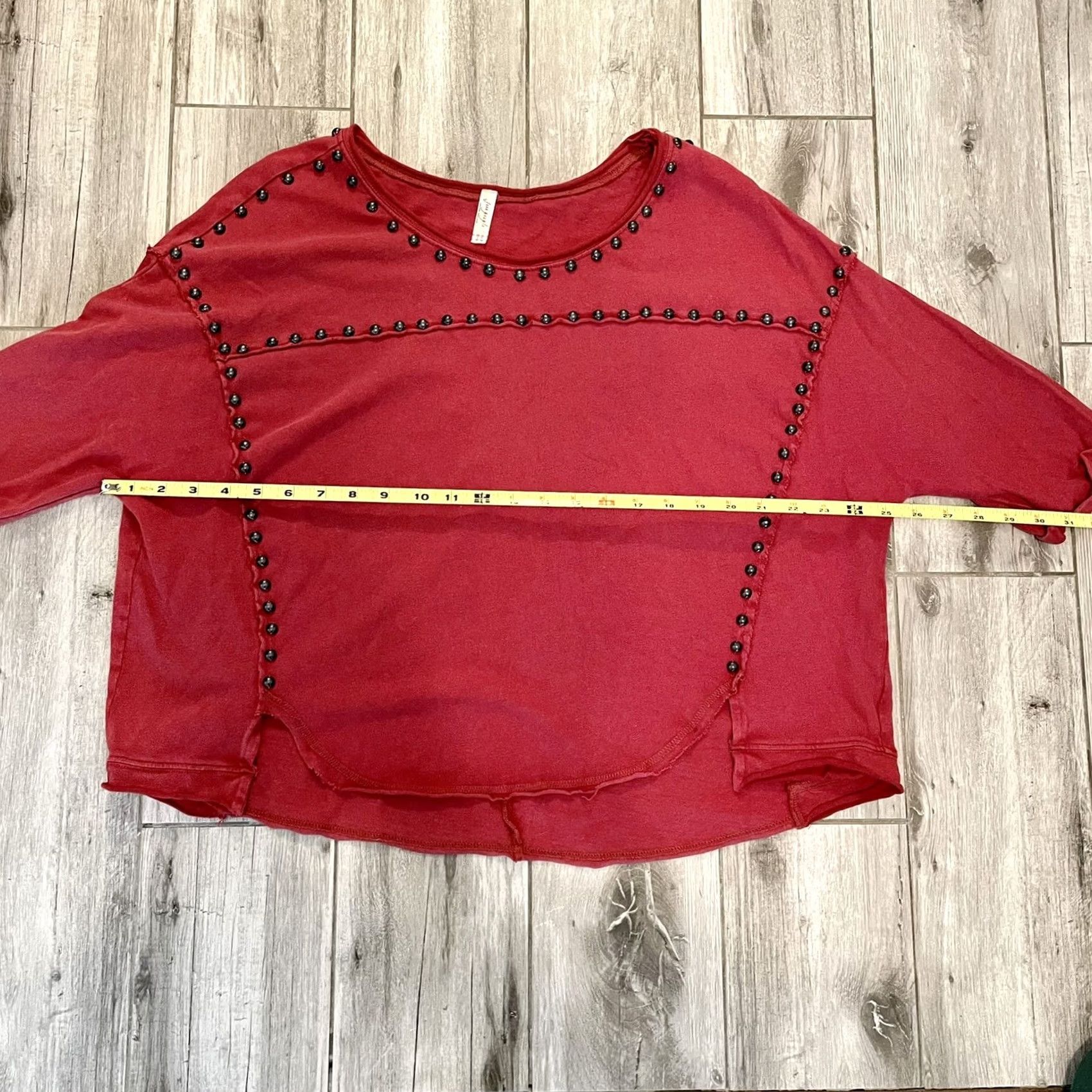 Free People VINTAGE Free People Red Studded Oversized Short Sleeve Cropped Boho Sweatshirt Size S Womens Size S / US 4 / IT 40 - 7 Thumbnail