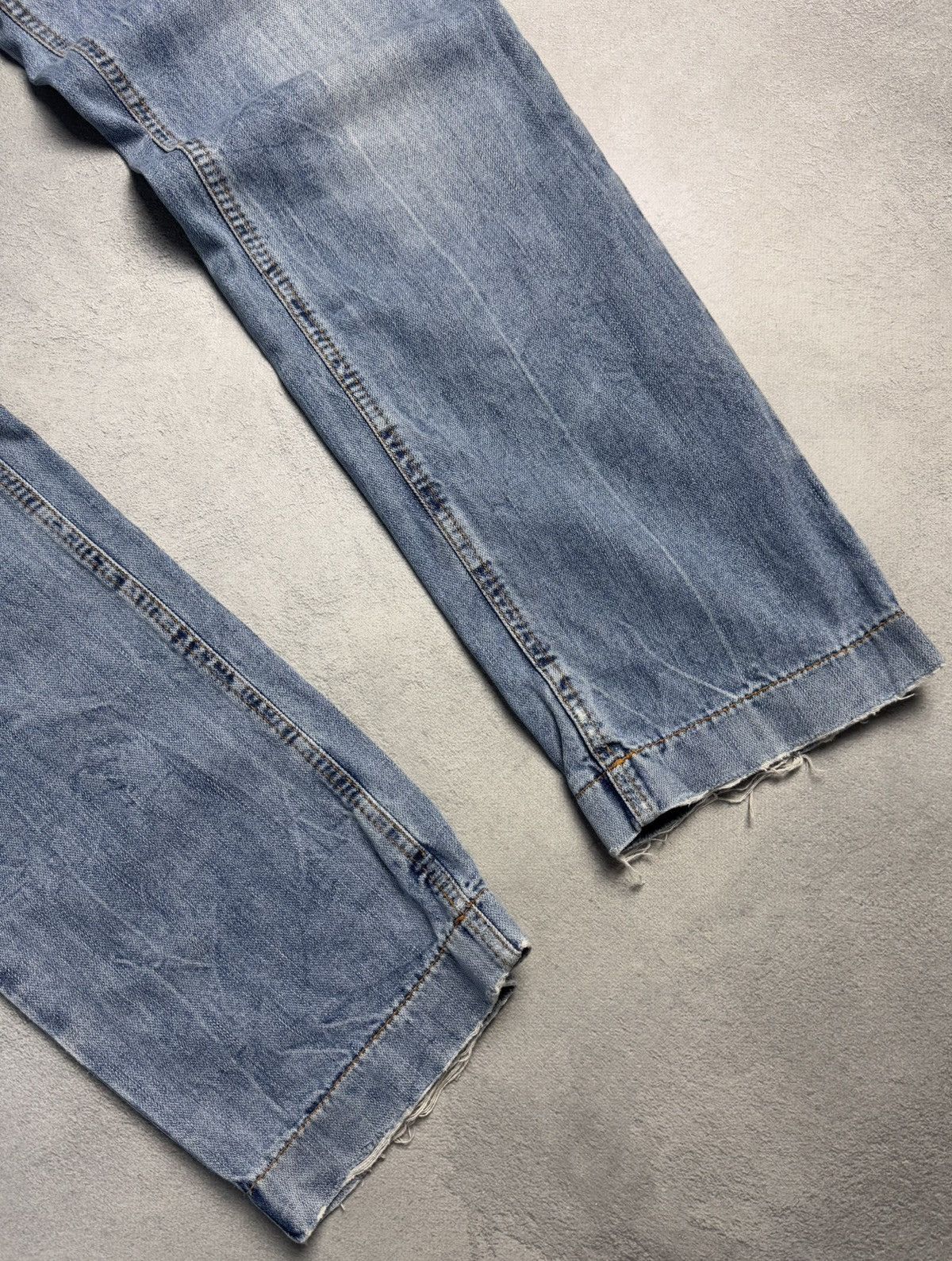 Dolce & Gabbana Vintage Dolce Gabbana Metal Logo Denim Pants size 46 Size 32" / US 10 / IT 46 - 8 Thumbnail