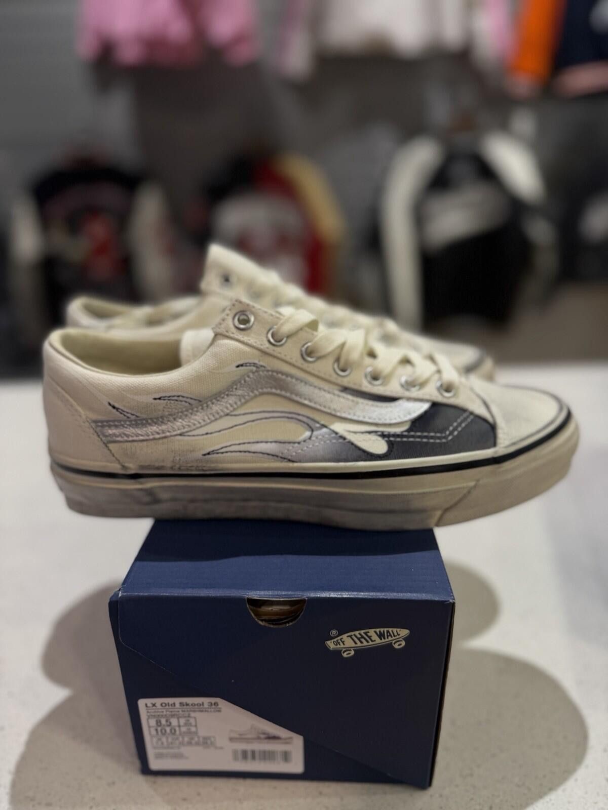 Vans Vans Old Skool 36 Flame Archive Pack Marshmallow (12) NEW Size US 12 / EU 45 - 12 Thumbnail