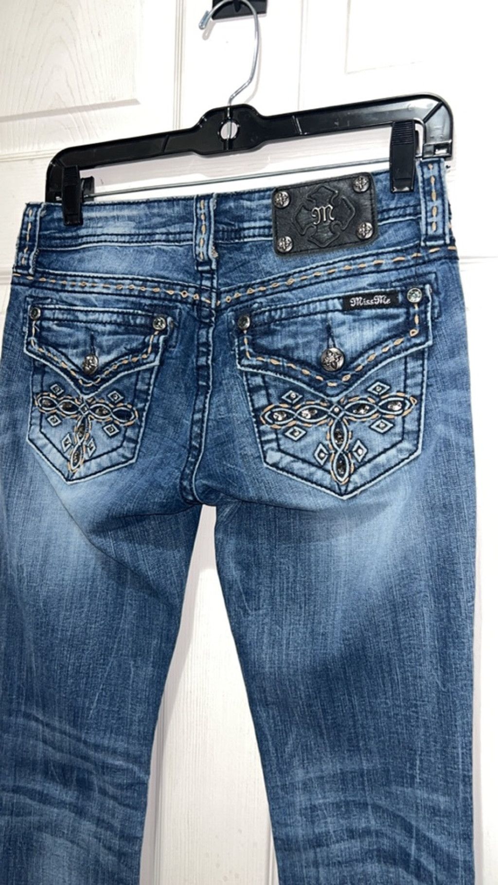 Miss Me Miss me jeans w black stitching boot Size 27" / US 4 / IT 40 - 1 Thumbnail