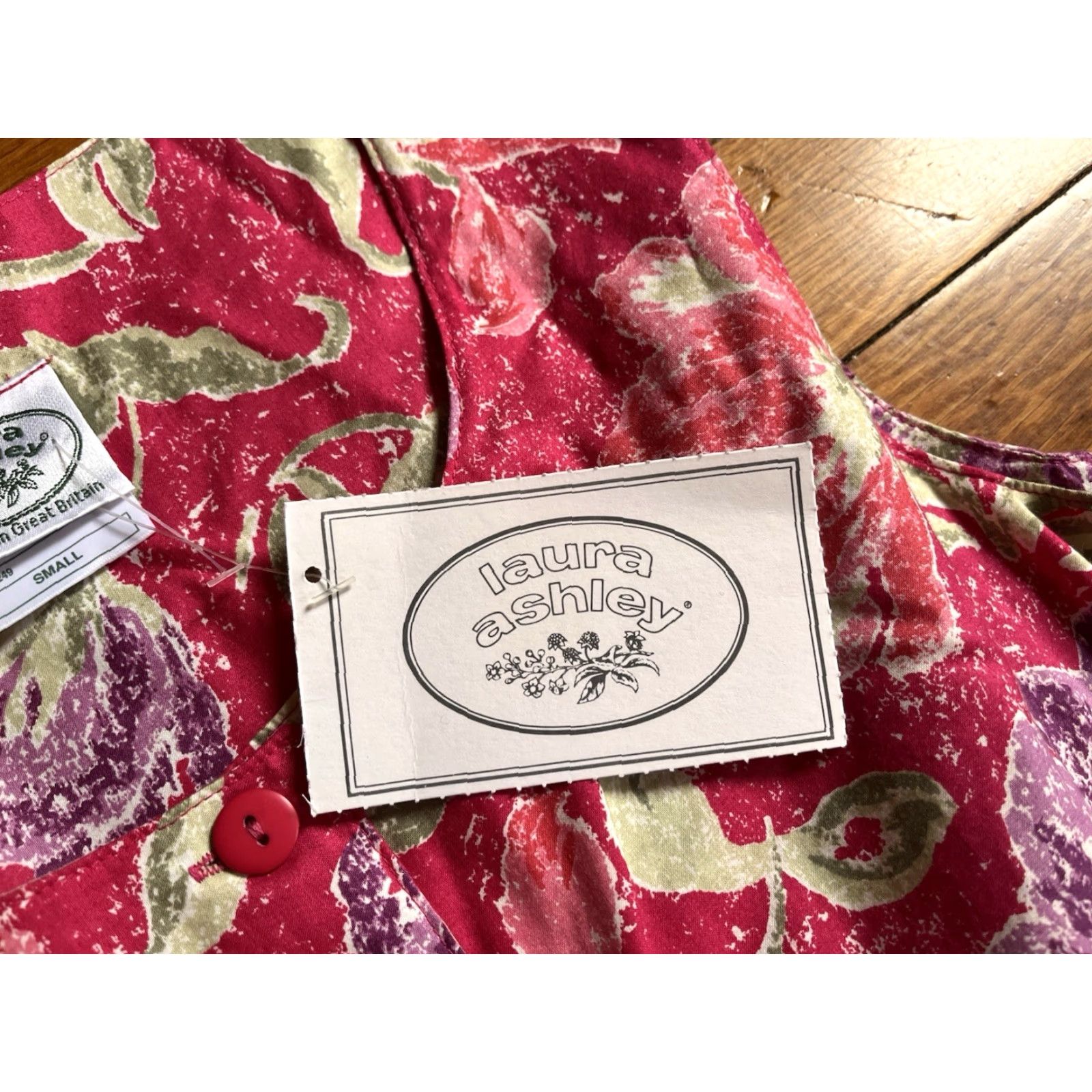 Laura Ashley VINTAGE Laura Ashley Floral Romper Jumpsuit Women's Small Pink 90s Size 28" / US 6 / IT 42 - 4 Thumbnail