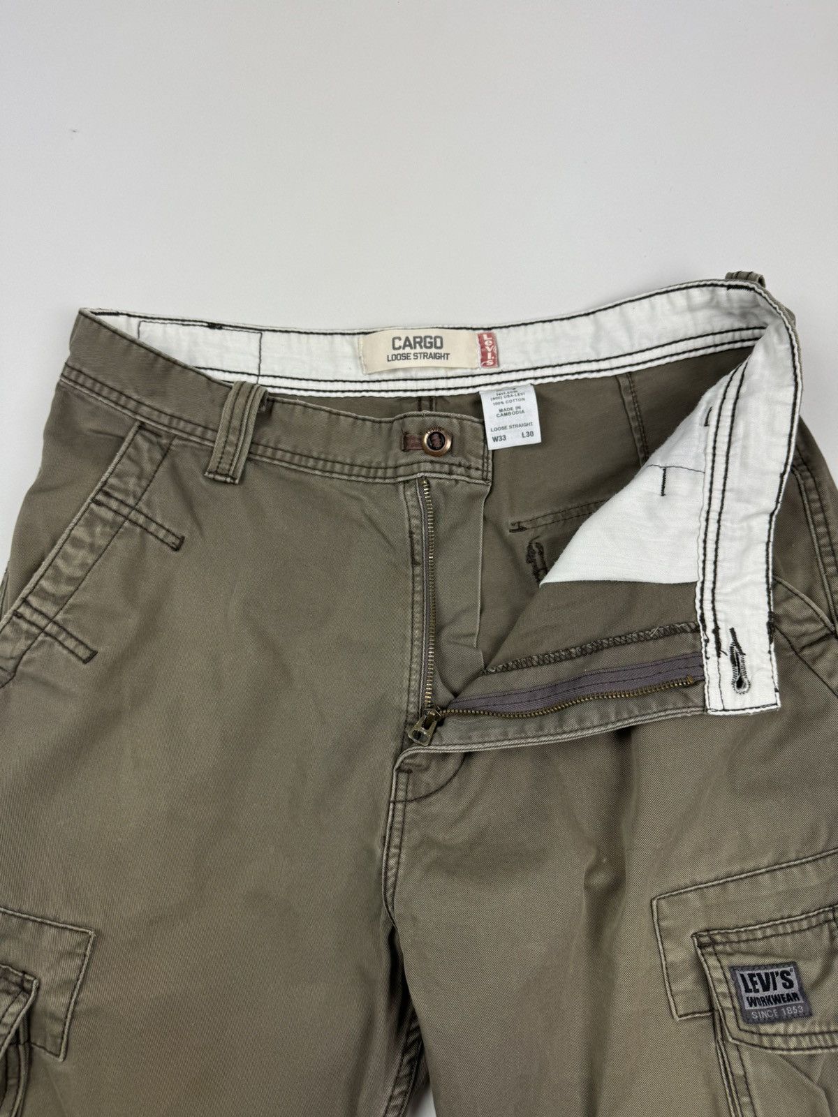 Levi's Y2K Levi’s Distressed Cargo Loose Straight Pants Size US 33 - 8 Thumbnail