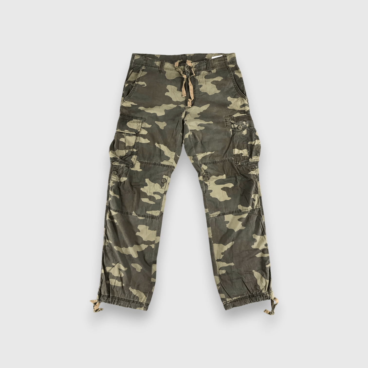 Uniqlo Uniqlo Camo Multi Pocket Parachute Cargo Pant-J154 Size US 35 - 1 Thumbnail