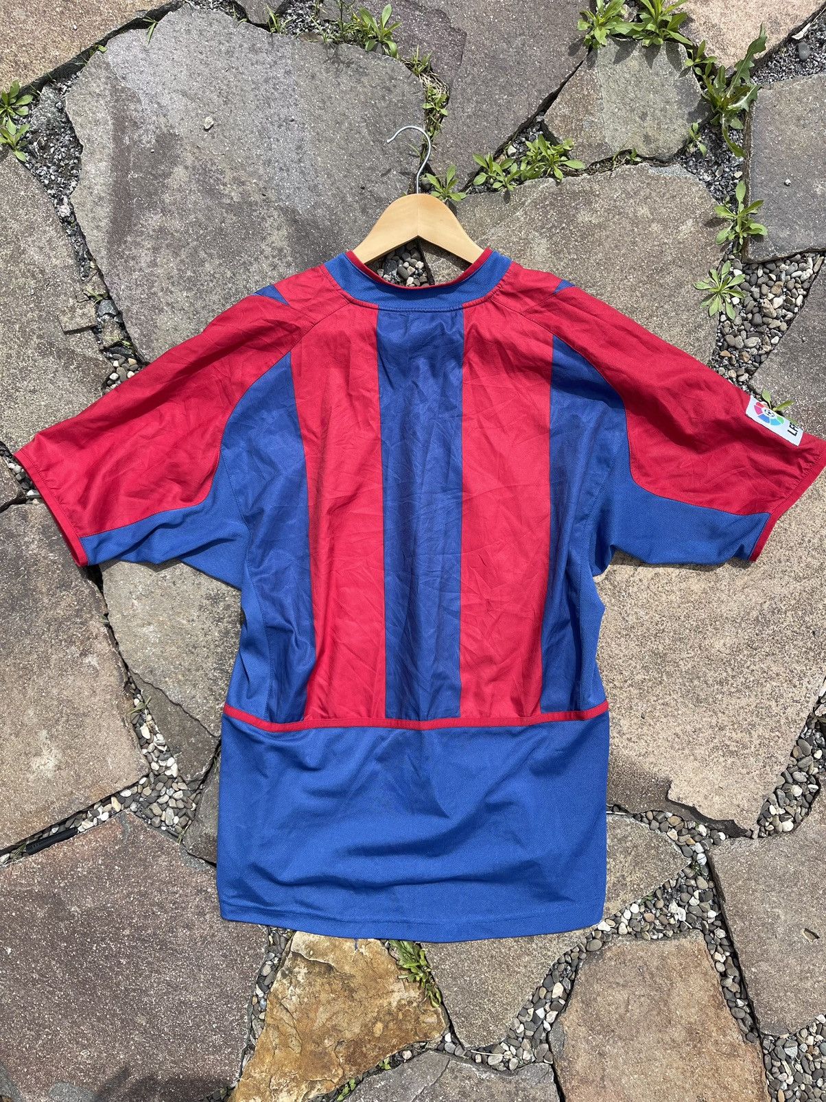 Nike × Vintage 2002 Nike Vintage Barcelona rare soccer jersey Travis Scott Size US M / EU 48-50 / 2 - 13 Thumbnail