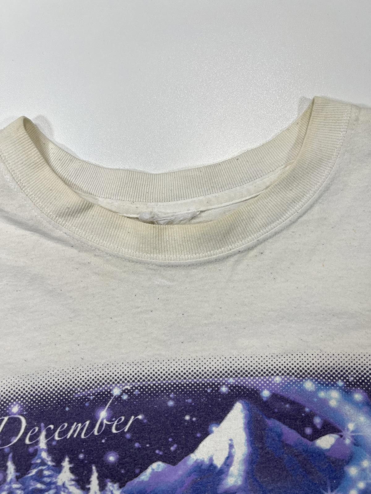 Giant 2003 The Moody Blues December Tour Vintage T-Shirt Size ONE SIZE - 4 Thumbnail