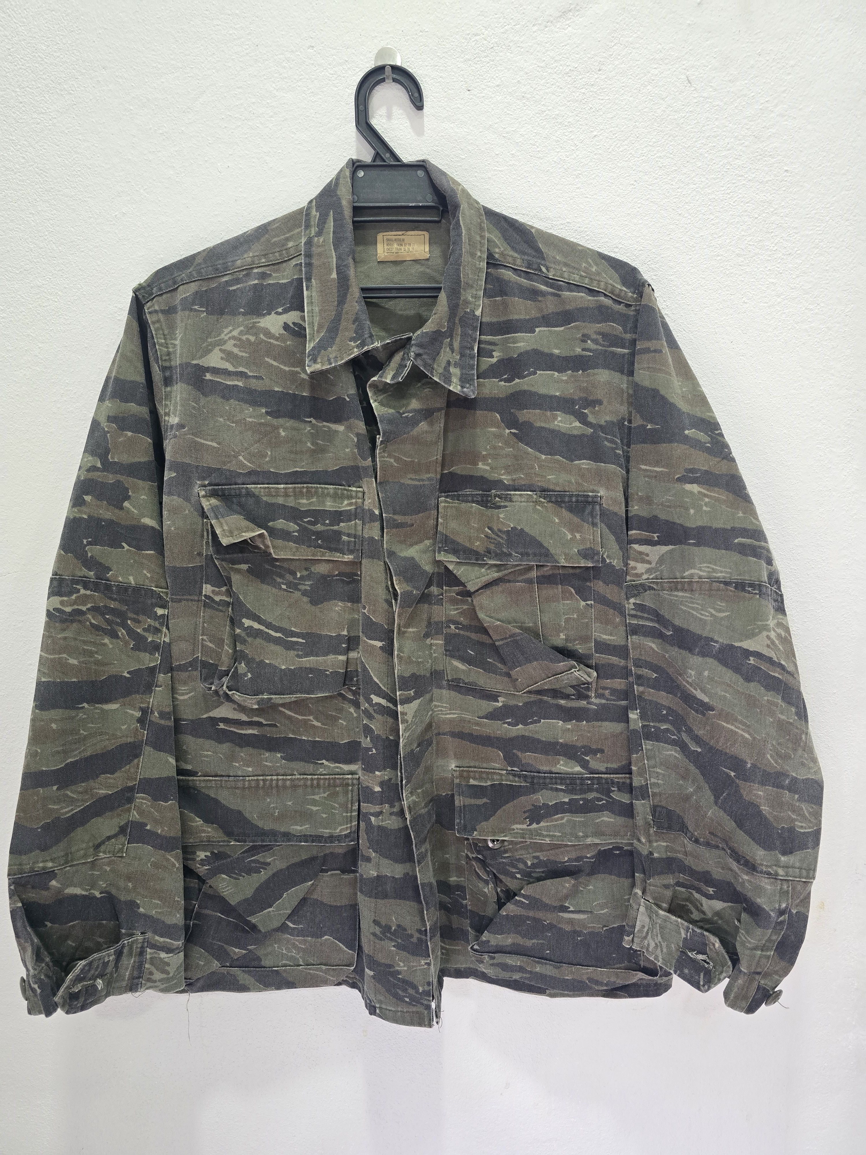 Vintage Vietnam Fatigue Tiger Stripe Camouflage Combat jacket S Size US S / EU 44-46 / 1 - 1 Thumbnail